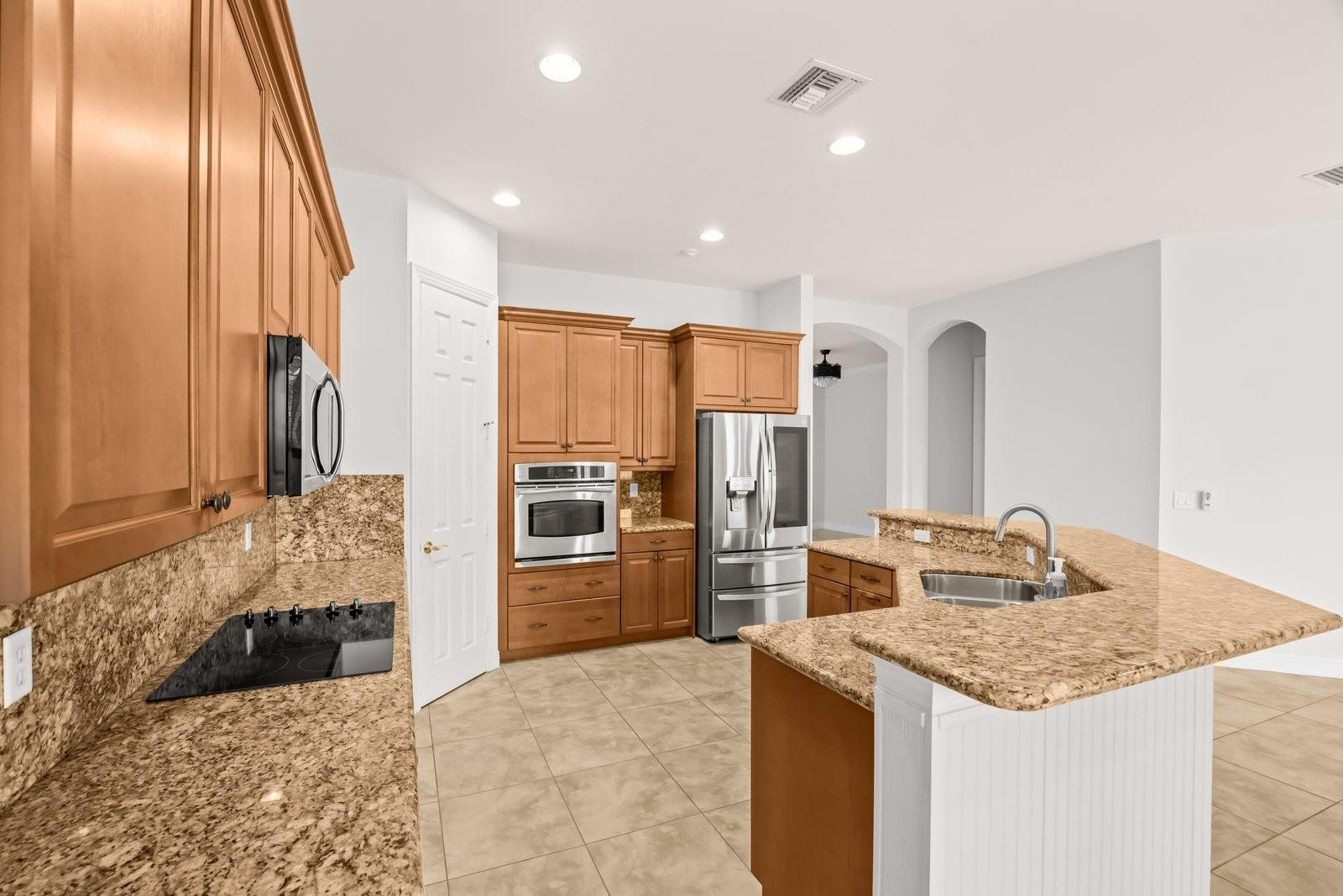 844 Sw Pebble Lane Property Photo 12