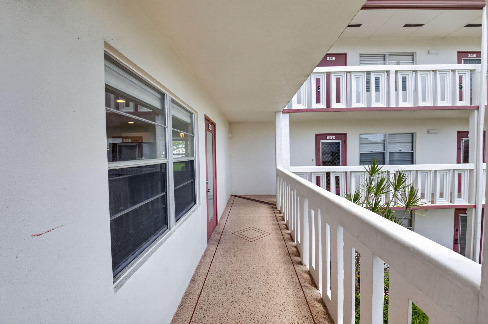 144 Fanshaw D Property Photo 3