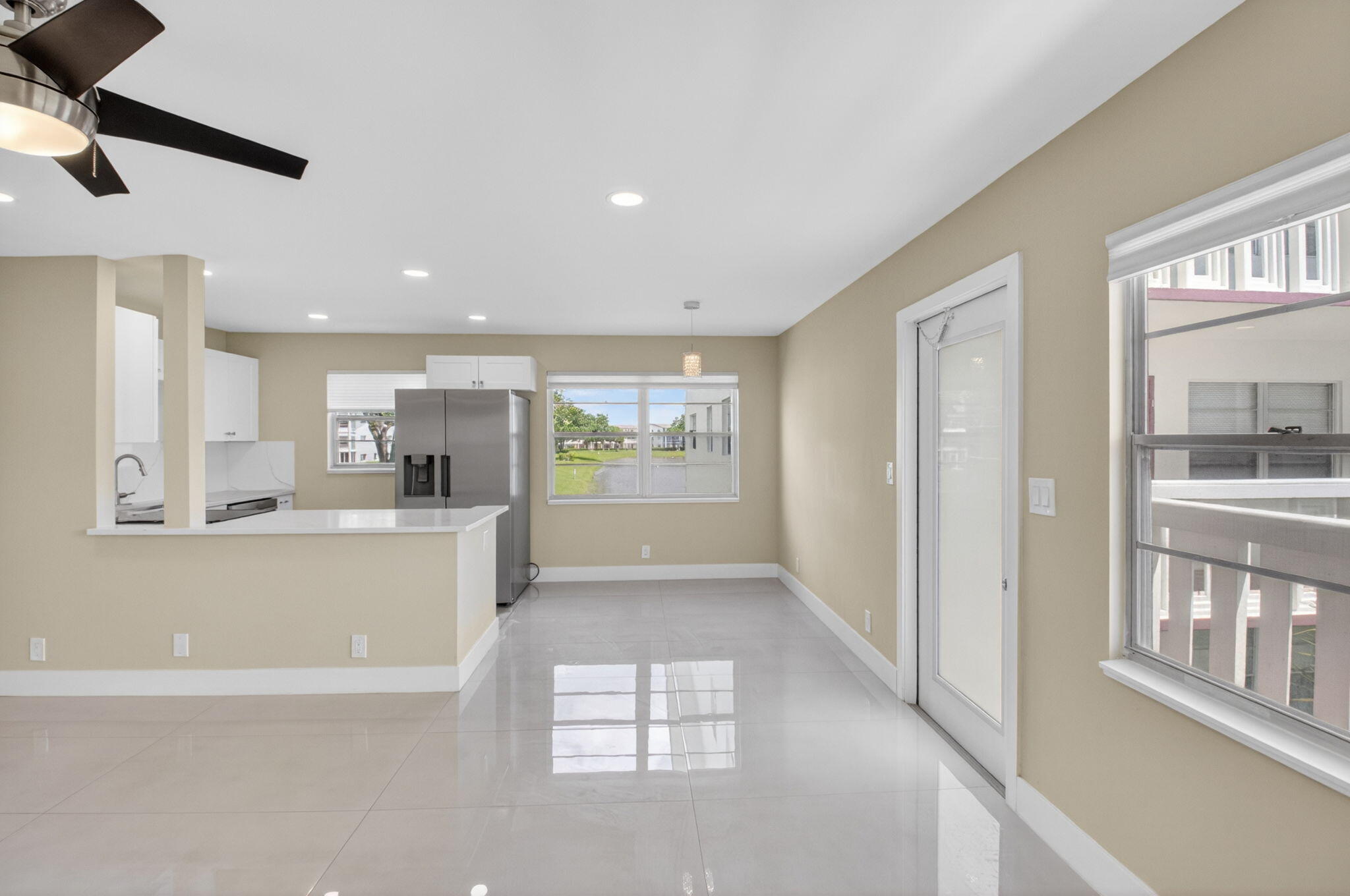 144 Fanshaw D Property Photo 10