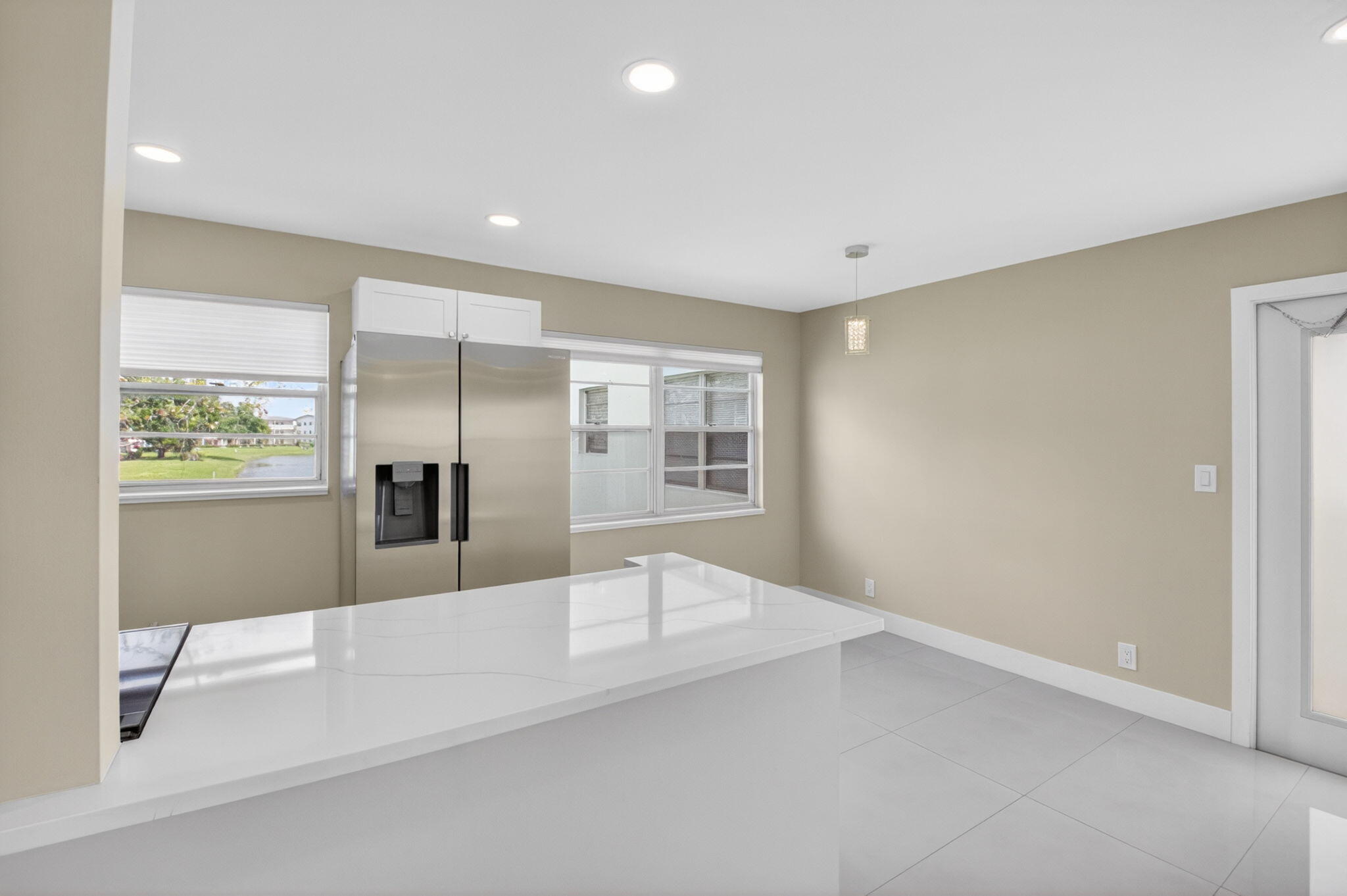 144 Fanshaw D Property Photo 14