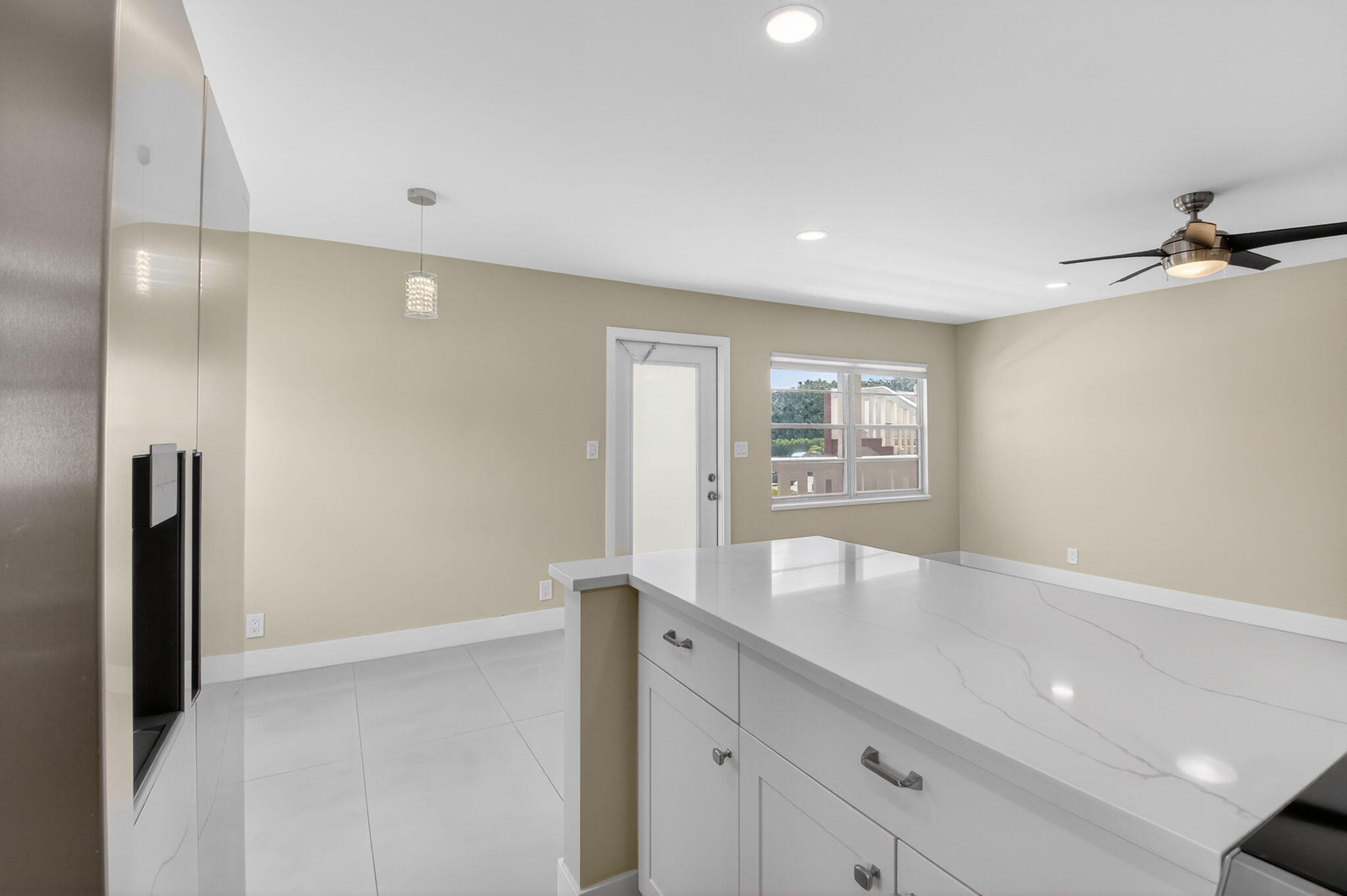 144 Fanshaw D Property Photo 17