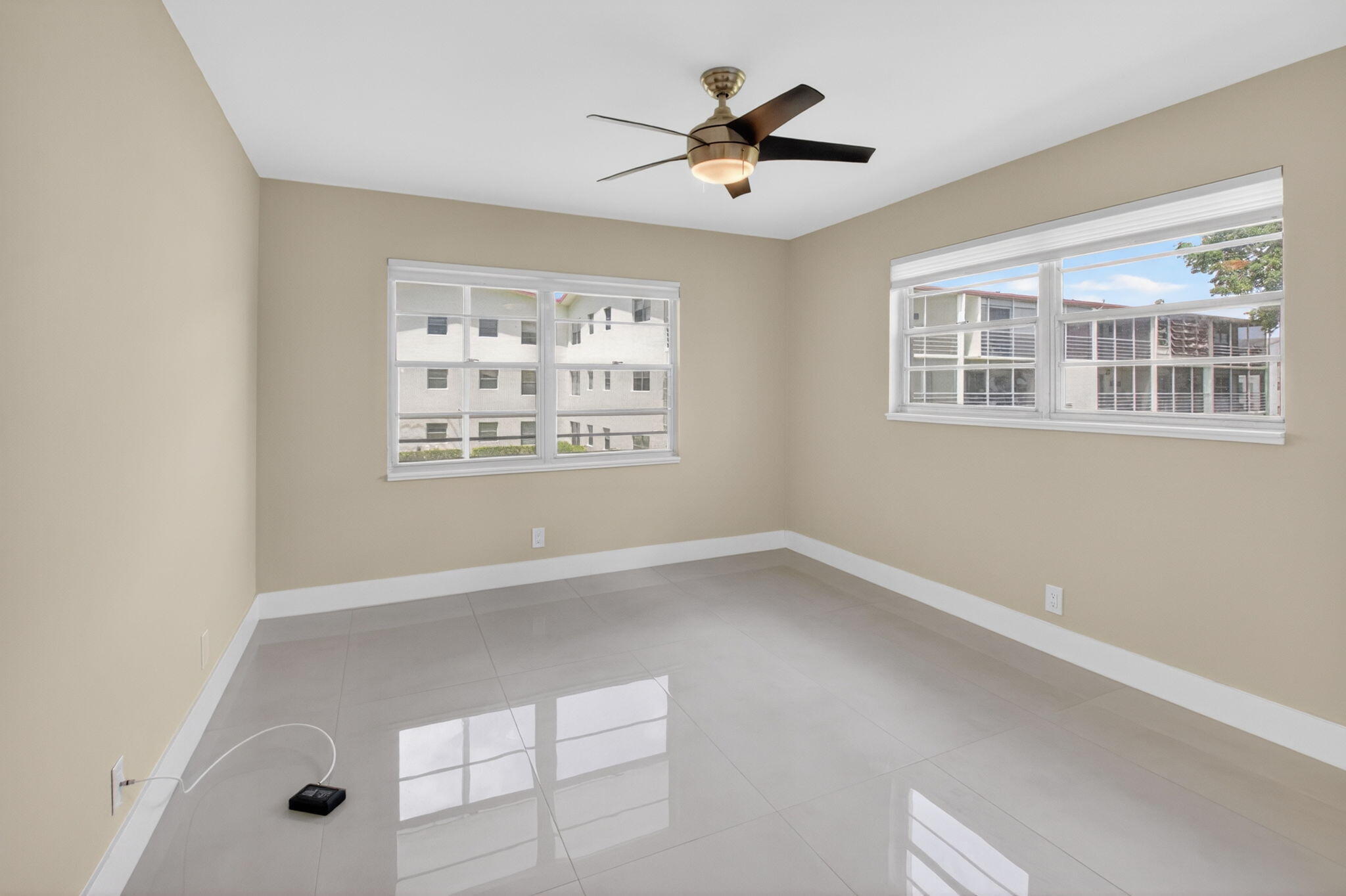 144 Fanshaw D Property Photo 28