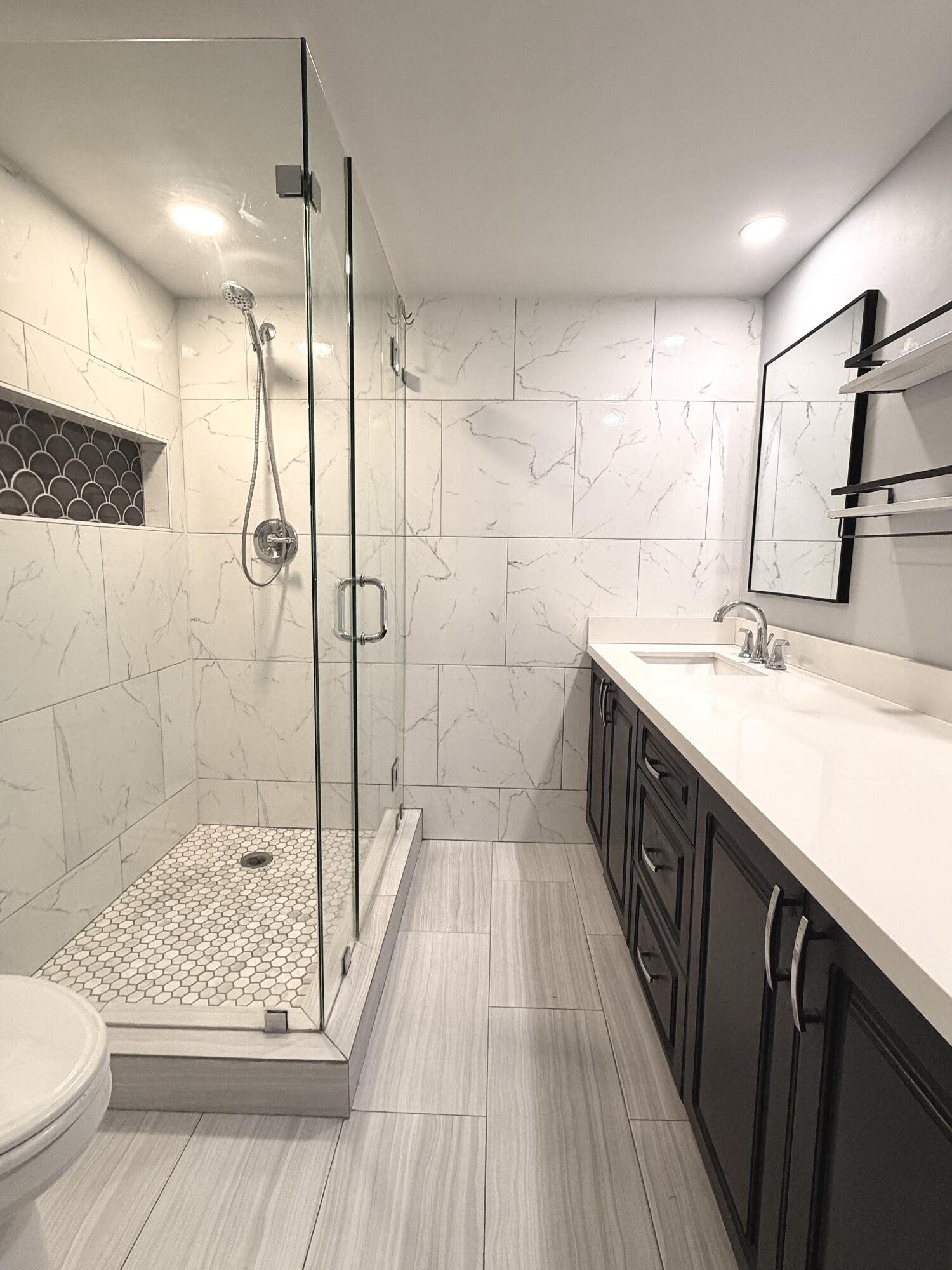 812 8th Way Property Photo 19