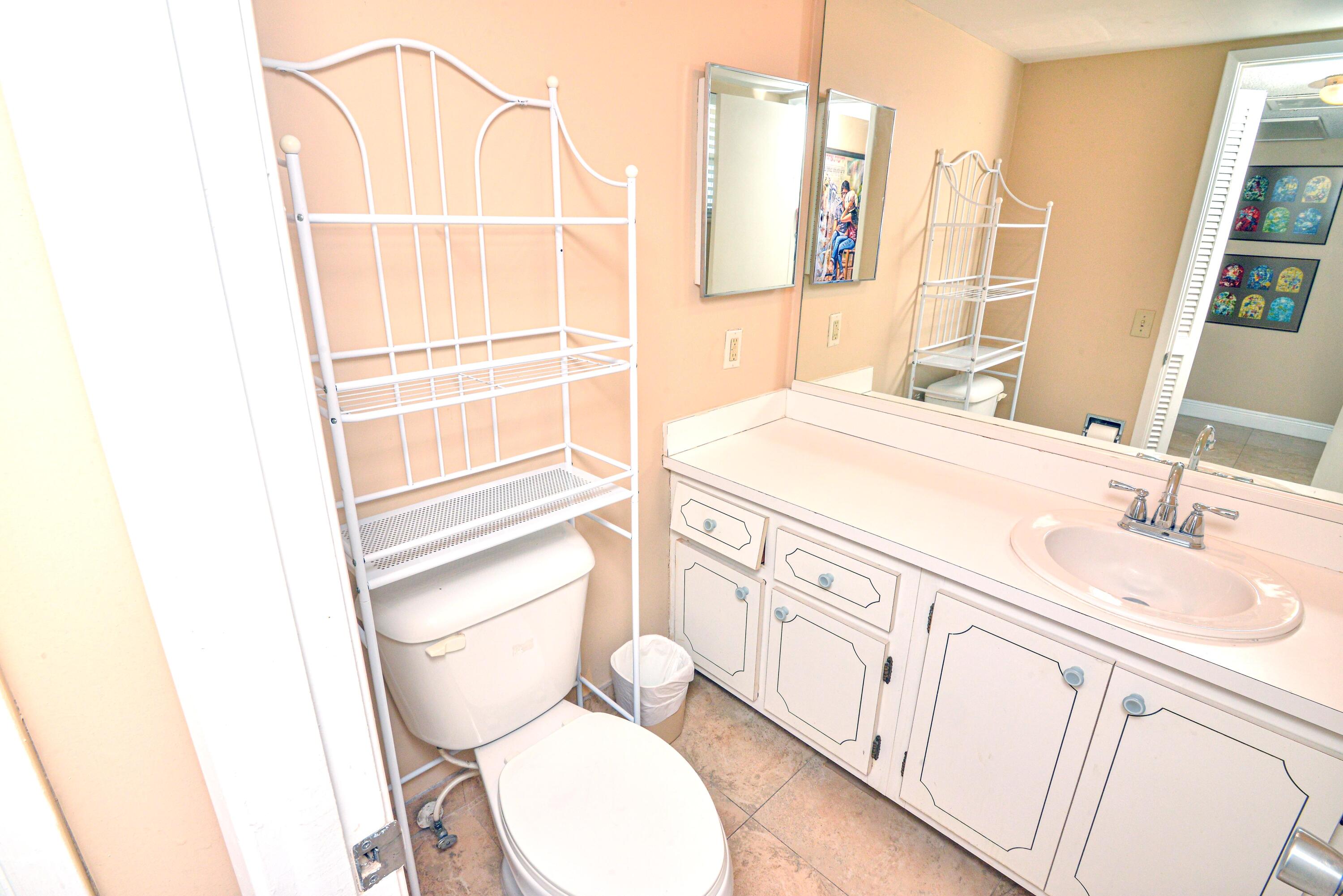 2661 S Course Drive 707 Property Photo 7