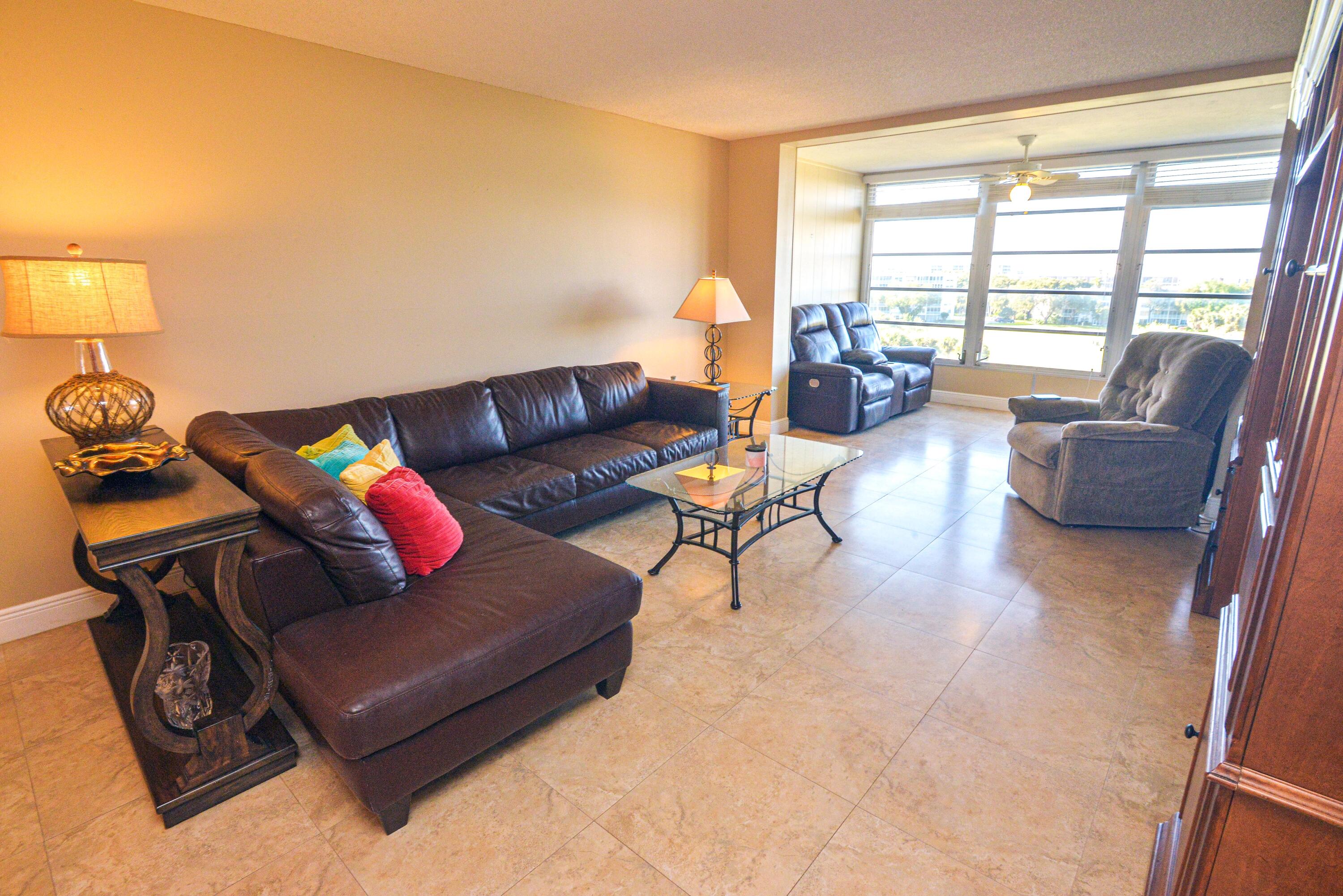 2661 S Course Drive 707 Property Photo 11