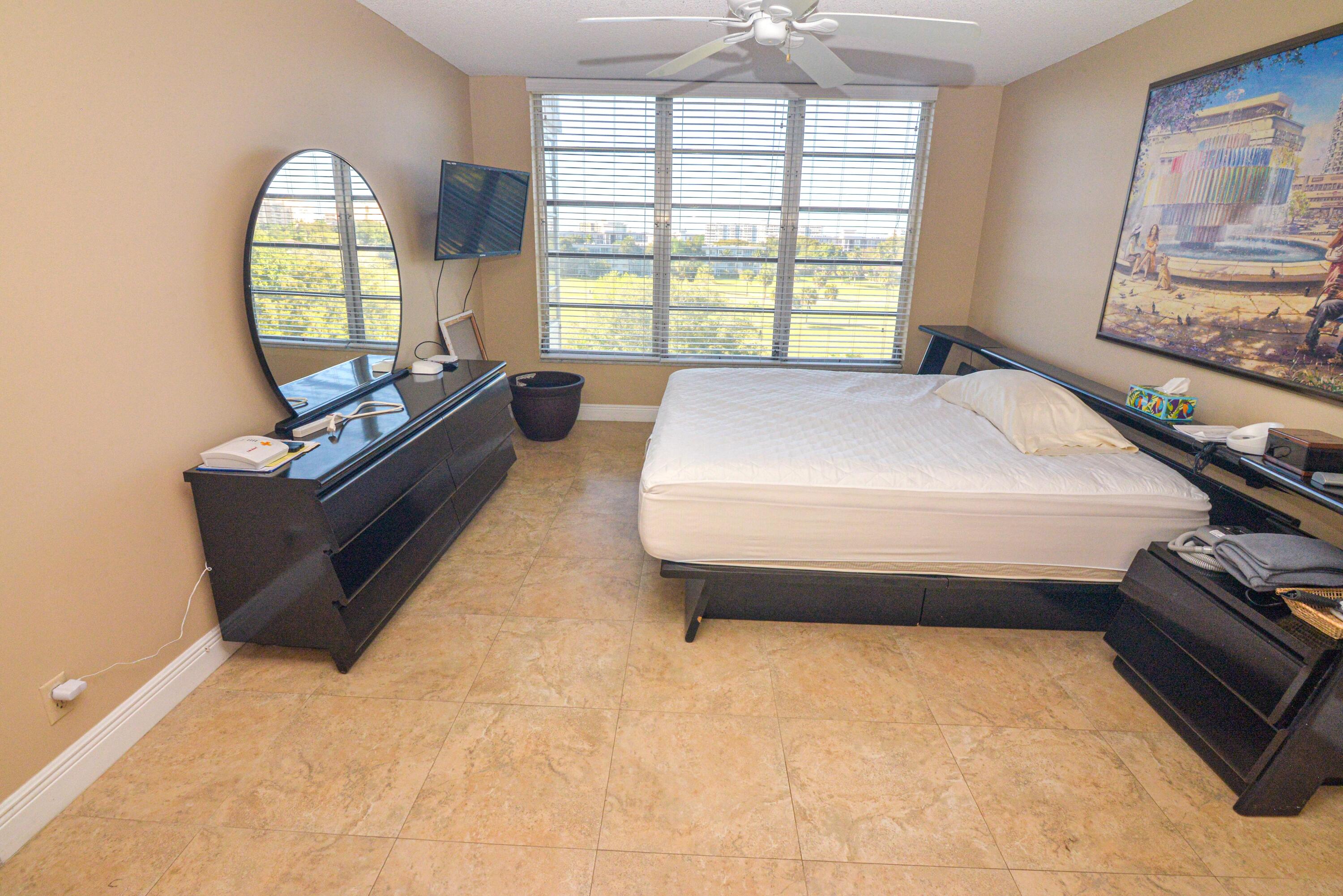 2661 S Course Drive 707 Property Photo 15