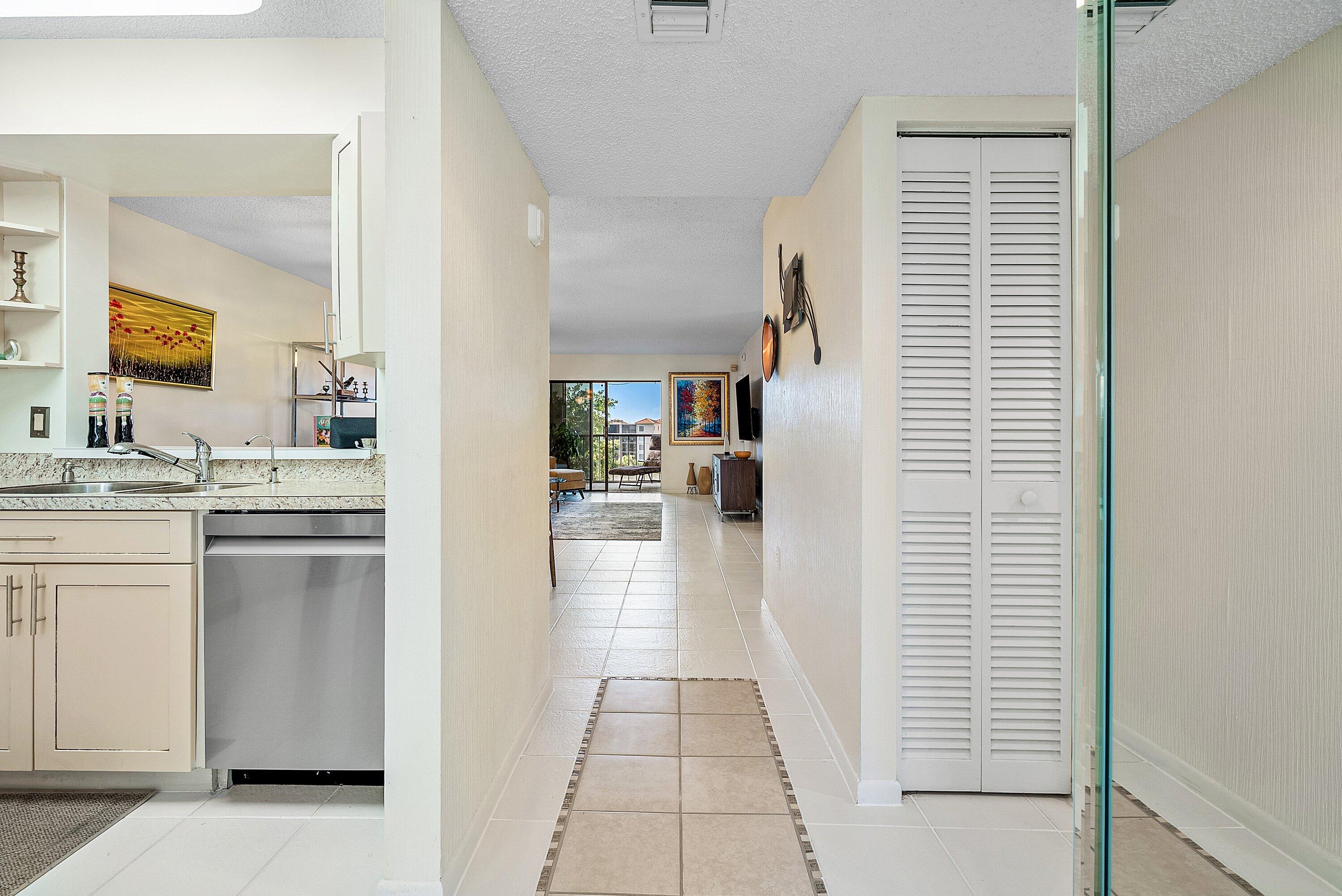 6065 Pointe Regal Circle Property Photo 4