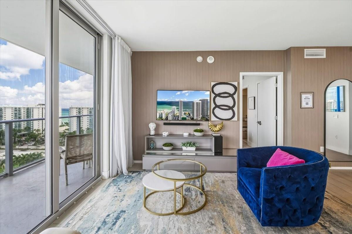 4010 S Ocean Drive R1102 Property Photo 14