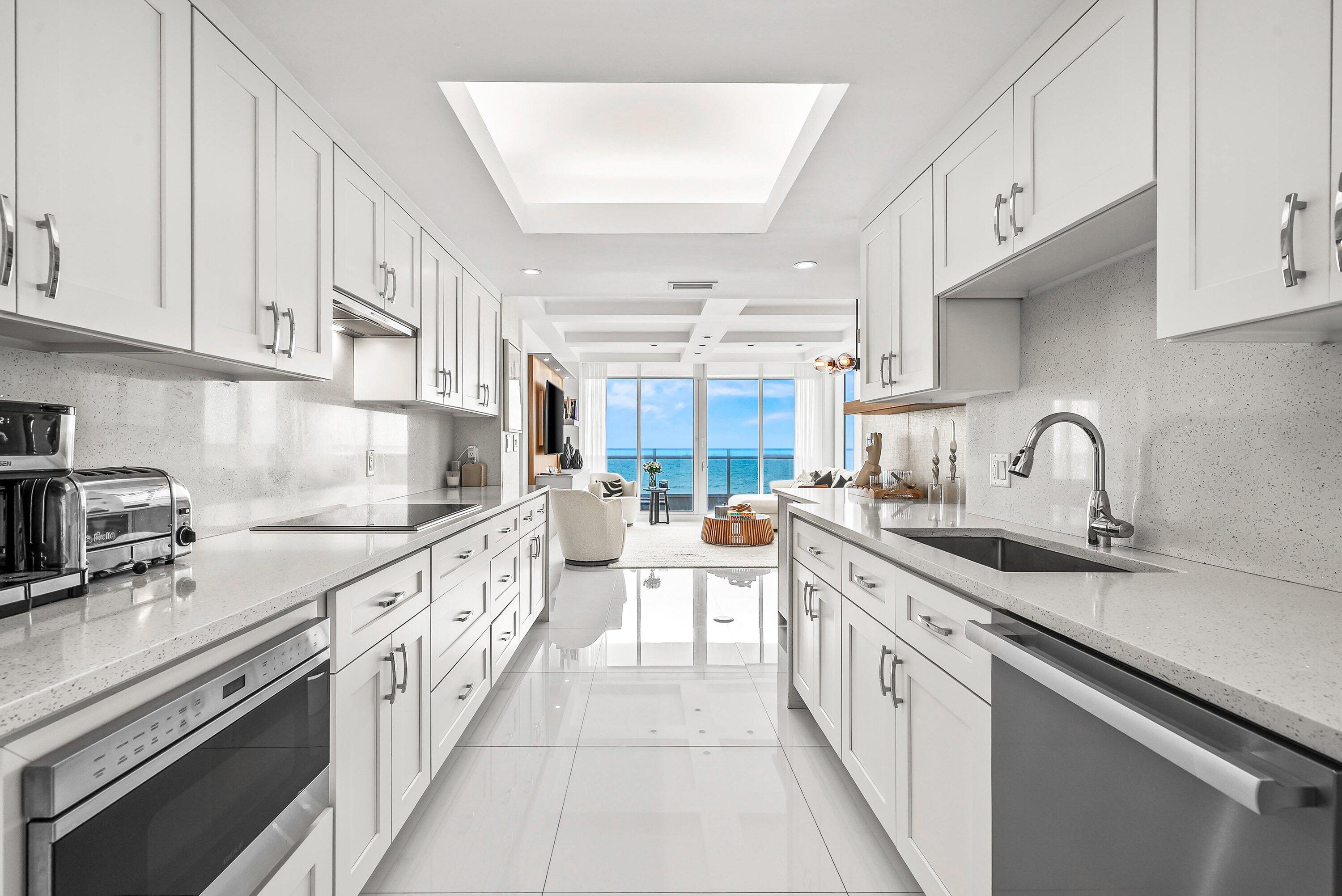 700 S Ocean Boulevard 705 Property Photo 11