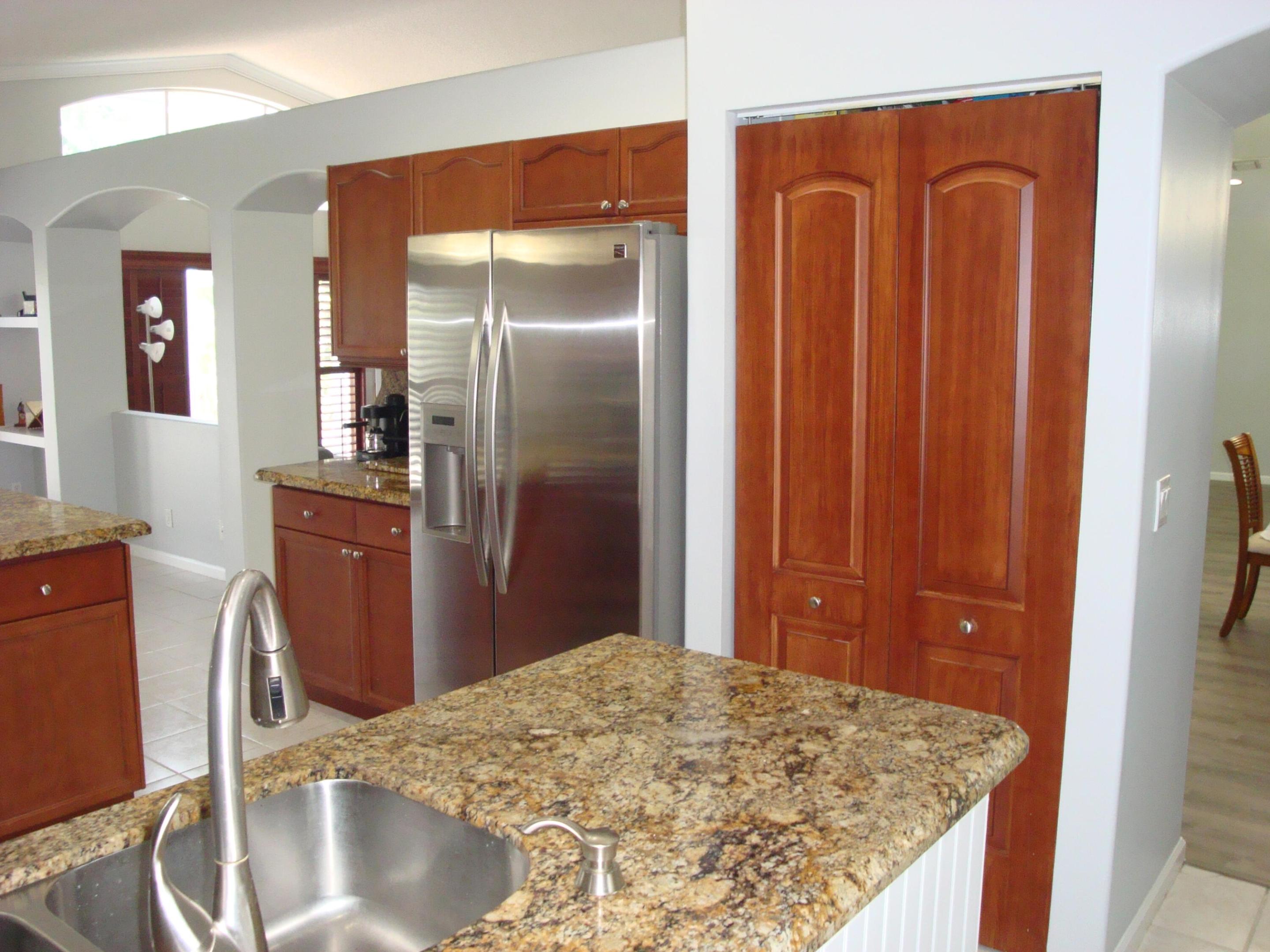 6304 Barton Creek Circle Property Photo 3