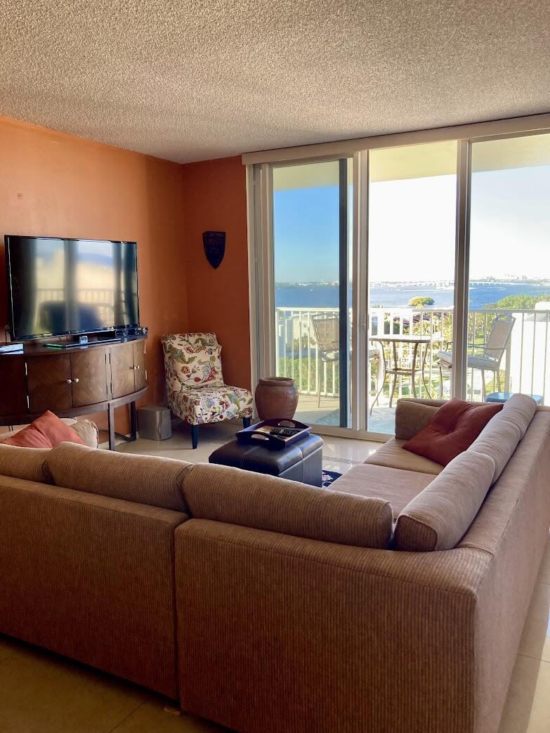 3540 S Ocean Boulevard 912 Property Photo 6