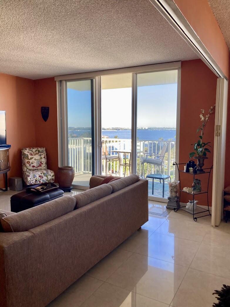 3540 S Ocean Boulevard 912 Property Photo 9