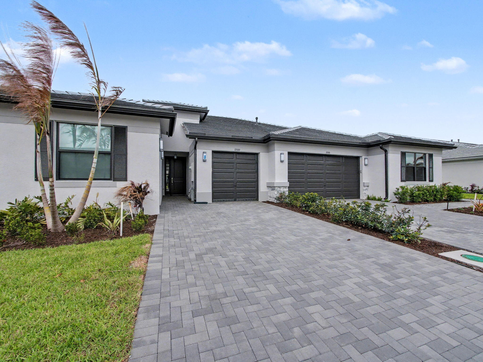 13599 Starkissed Lane Property Photo 4