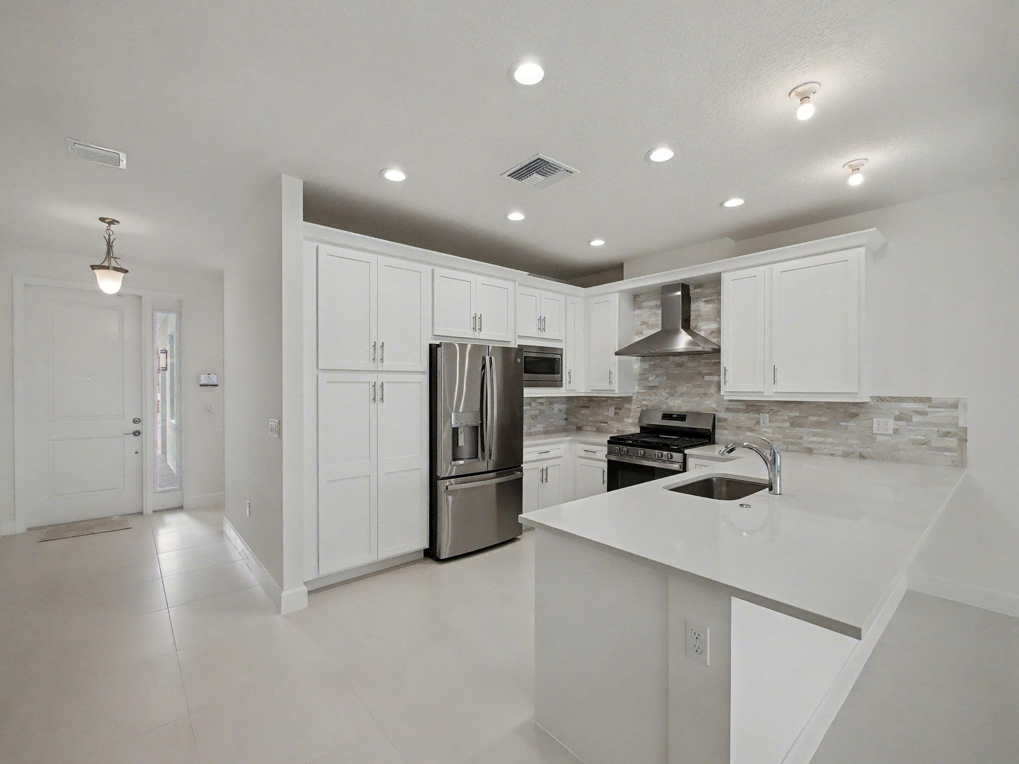 13599 Starkissed Lane Property Photo 7