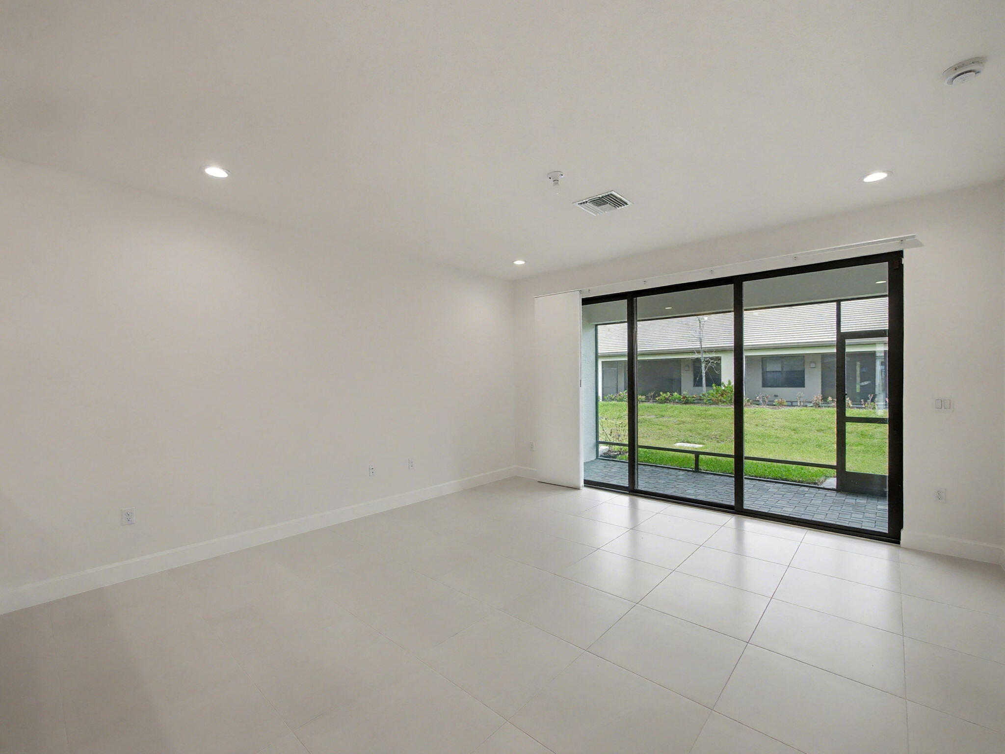 13599 Starkissed Lane Property Photo 10