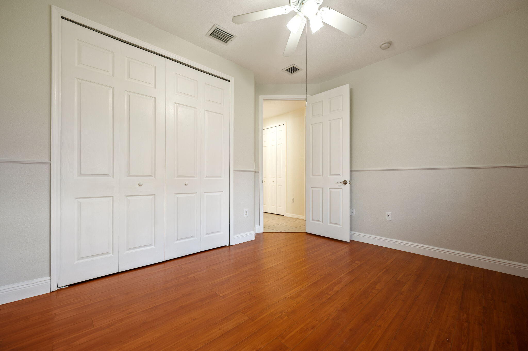 7039 Golf Pointe Circle Property Photo 18