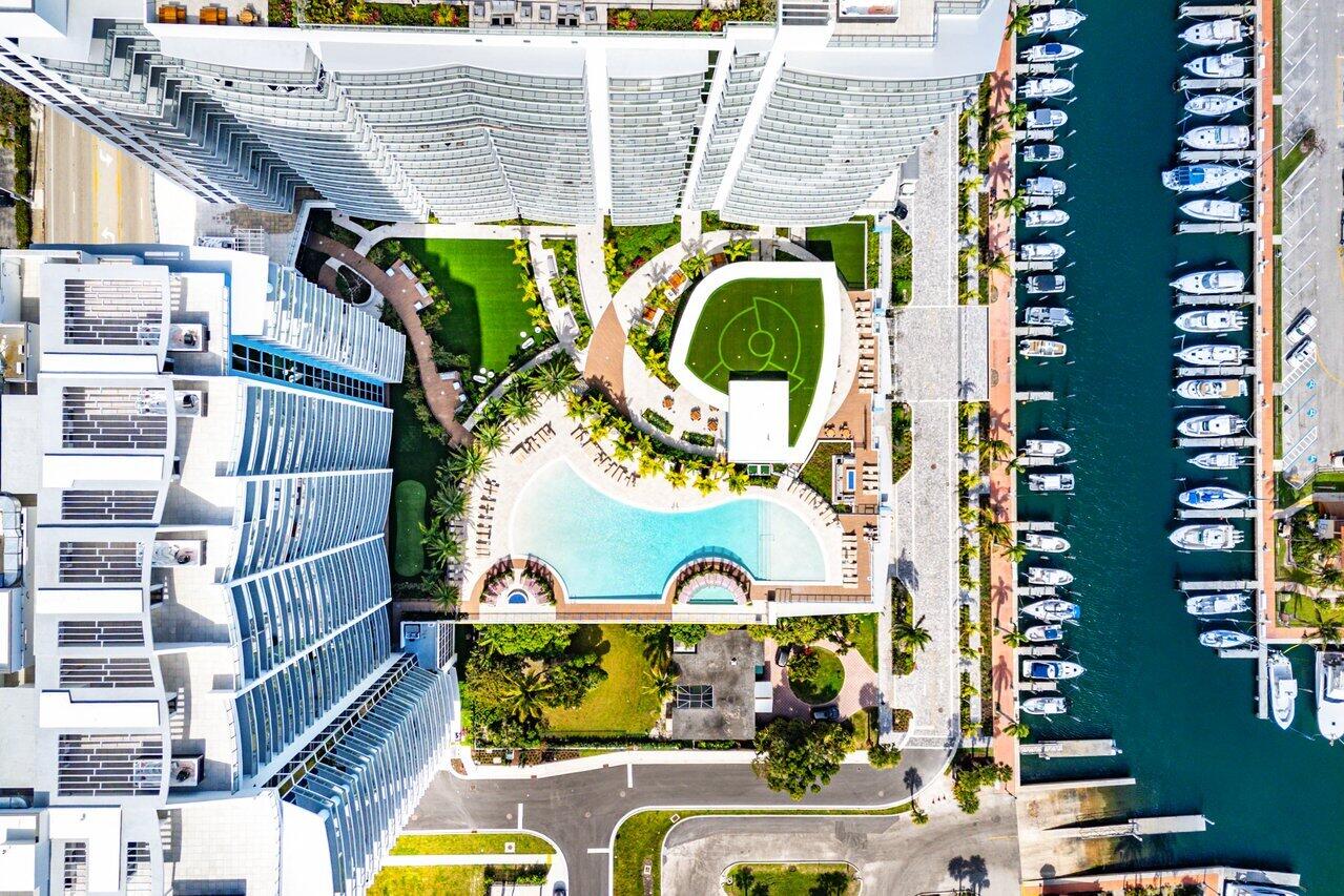 220 Lake Shore Drive 1415 Property Photo 45