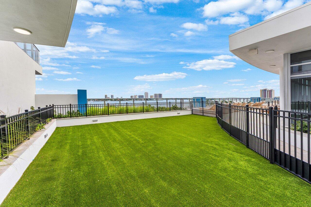 220 Lake Shore Drive 1415 Property Photo 60