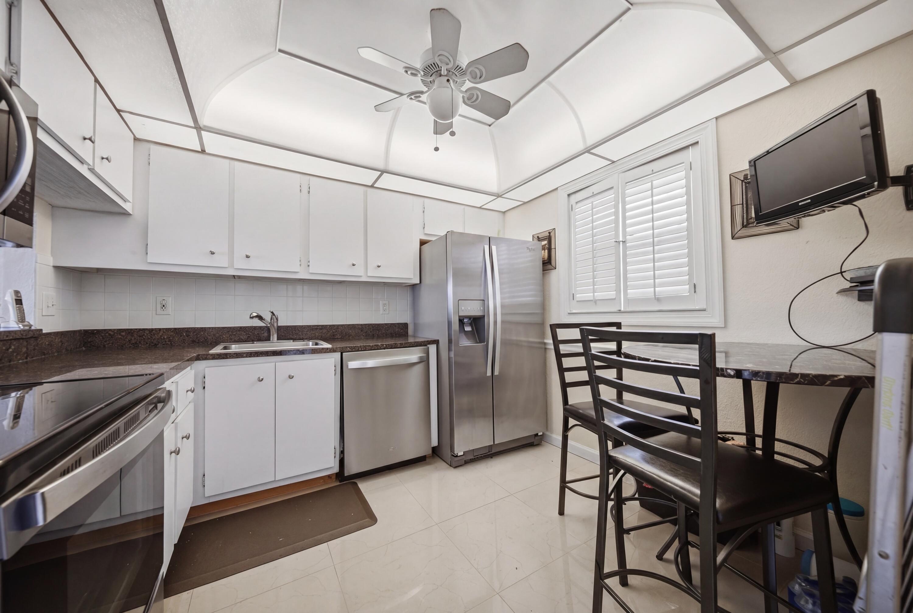 3040 Holiday Springs Boulevard 212 Property Photo 4
