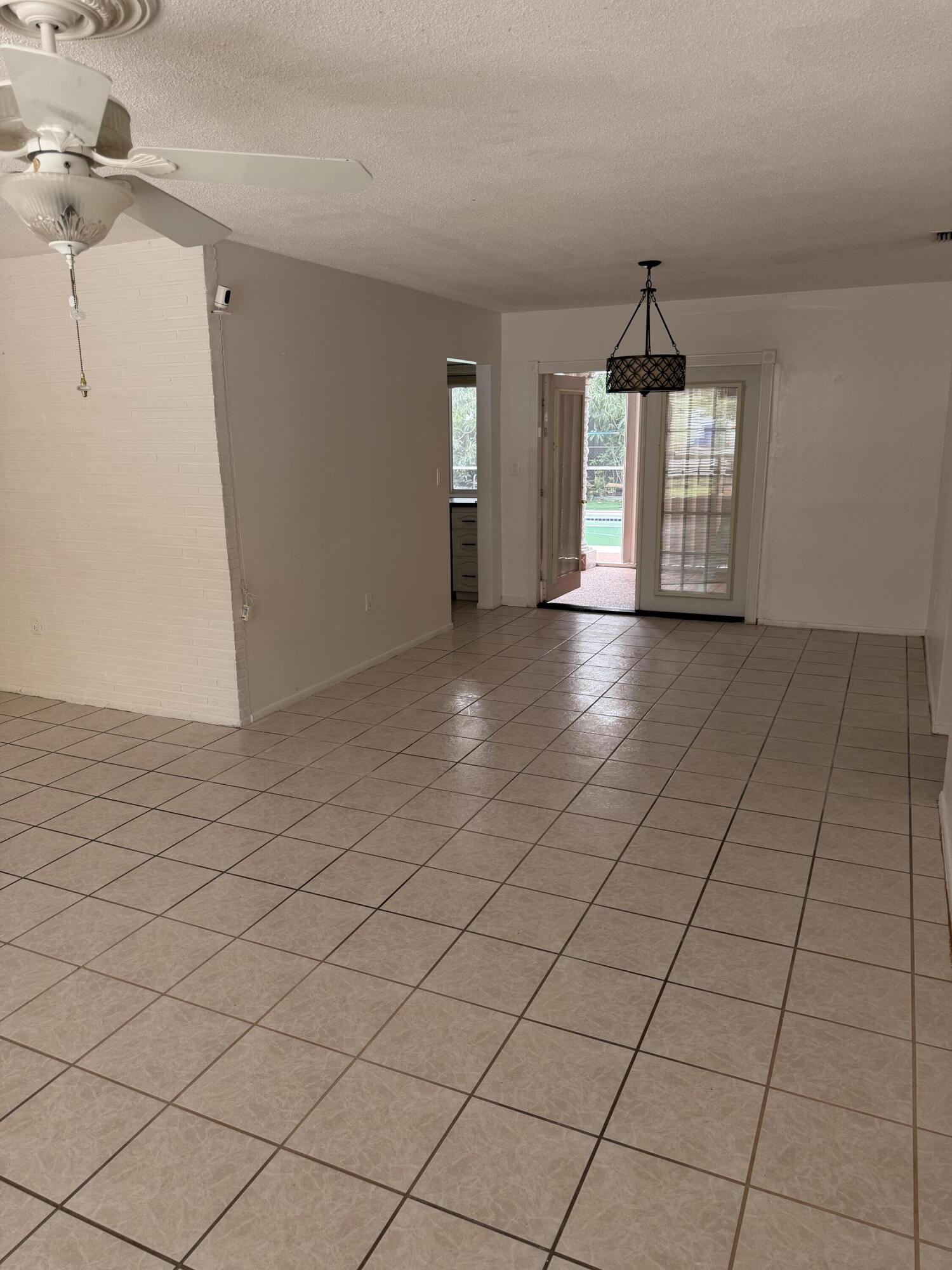 7648 Alhambra Boulevard Property Photo 5