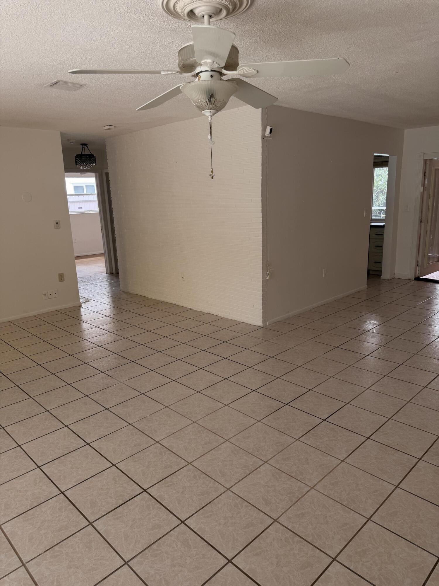 7648 Alhambra Boulevard Property Photo 6