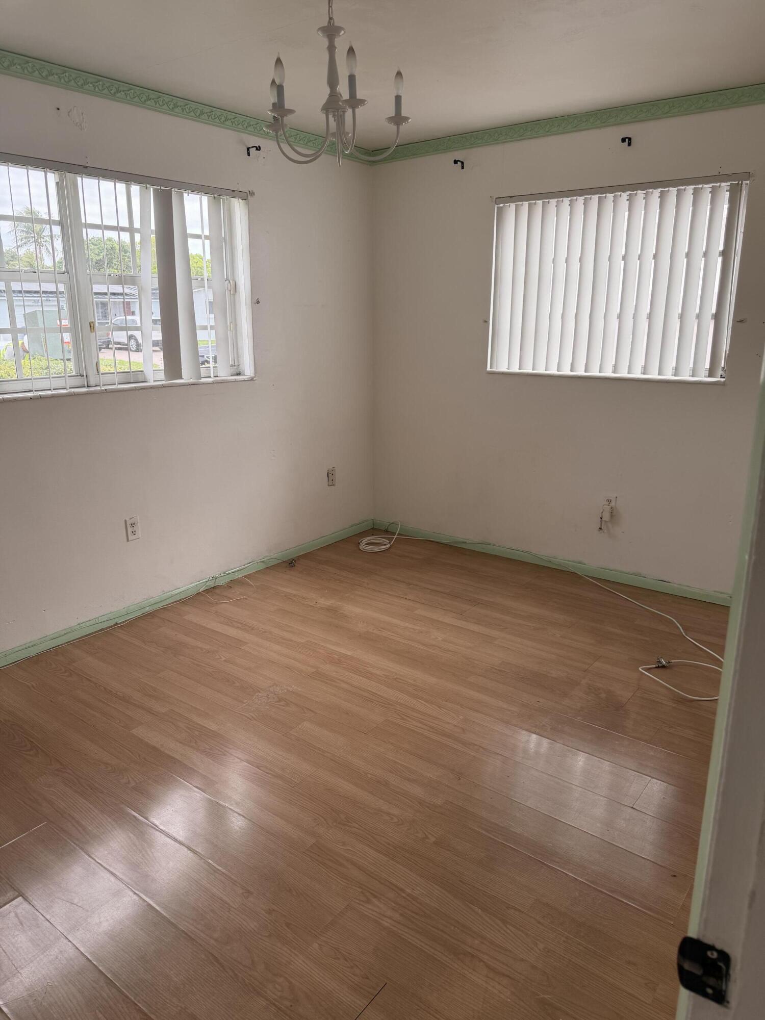 7648 Alhambra Boulevard Property Photo 7