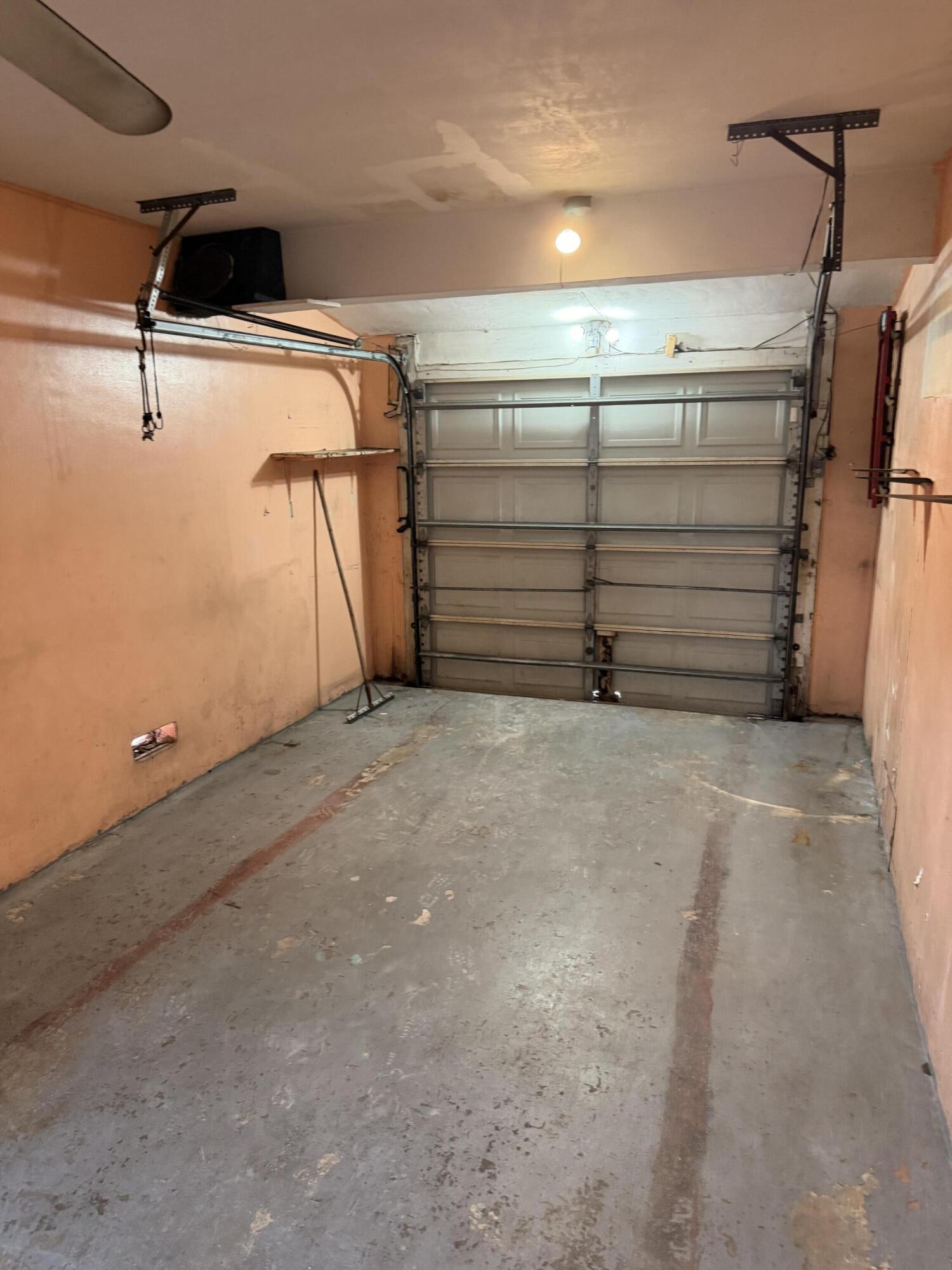7648 Alhambra Boulevard Property Photo 17