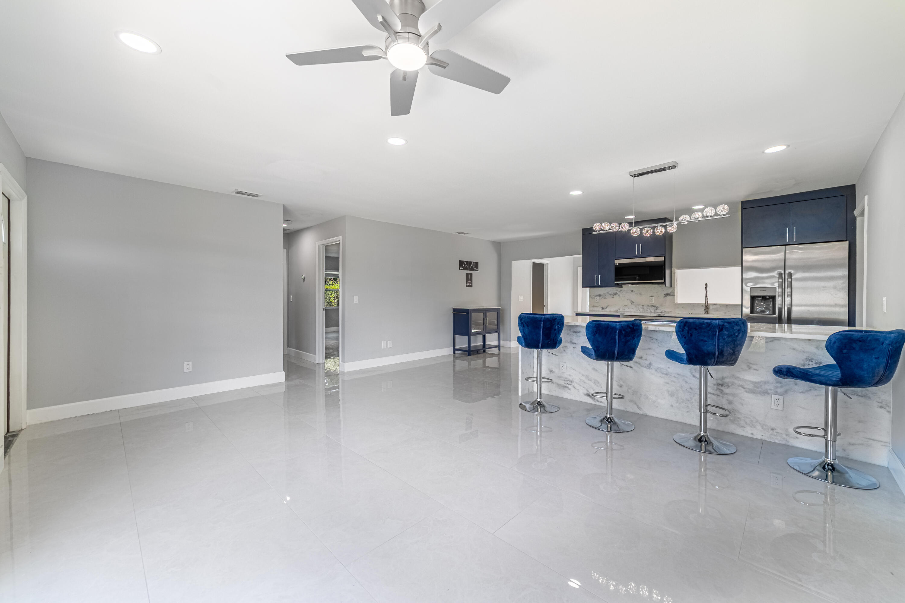 1809 Sw Capehart Avenue Property Photo 8