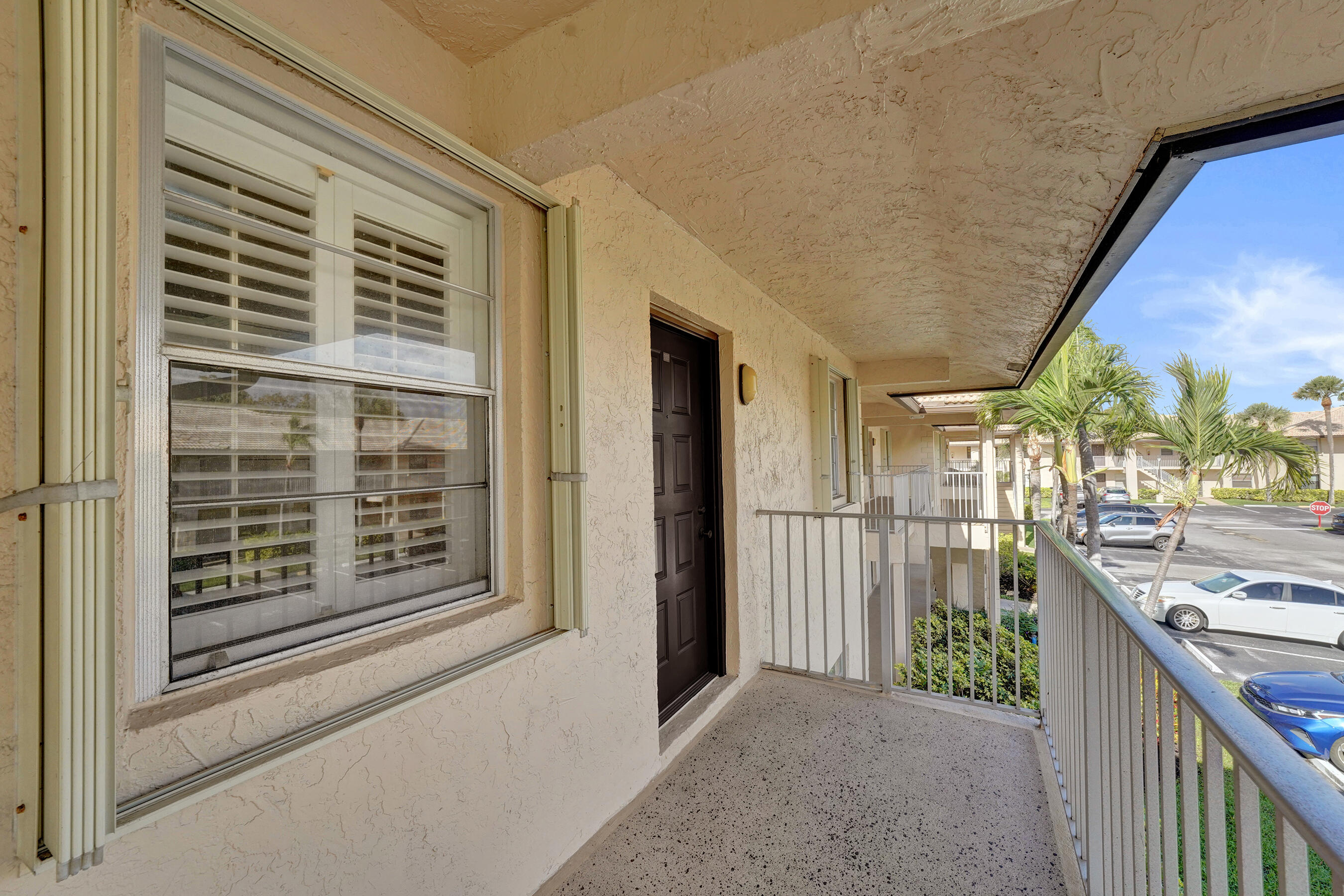5531 Lakeside Drive 202 Property Photo 7