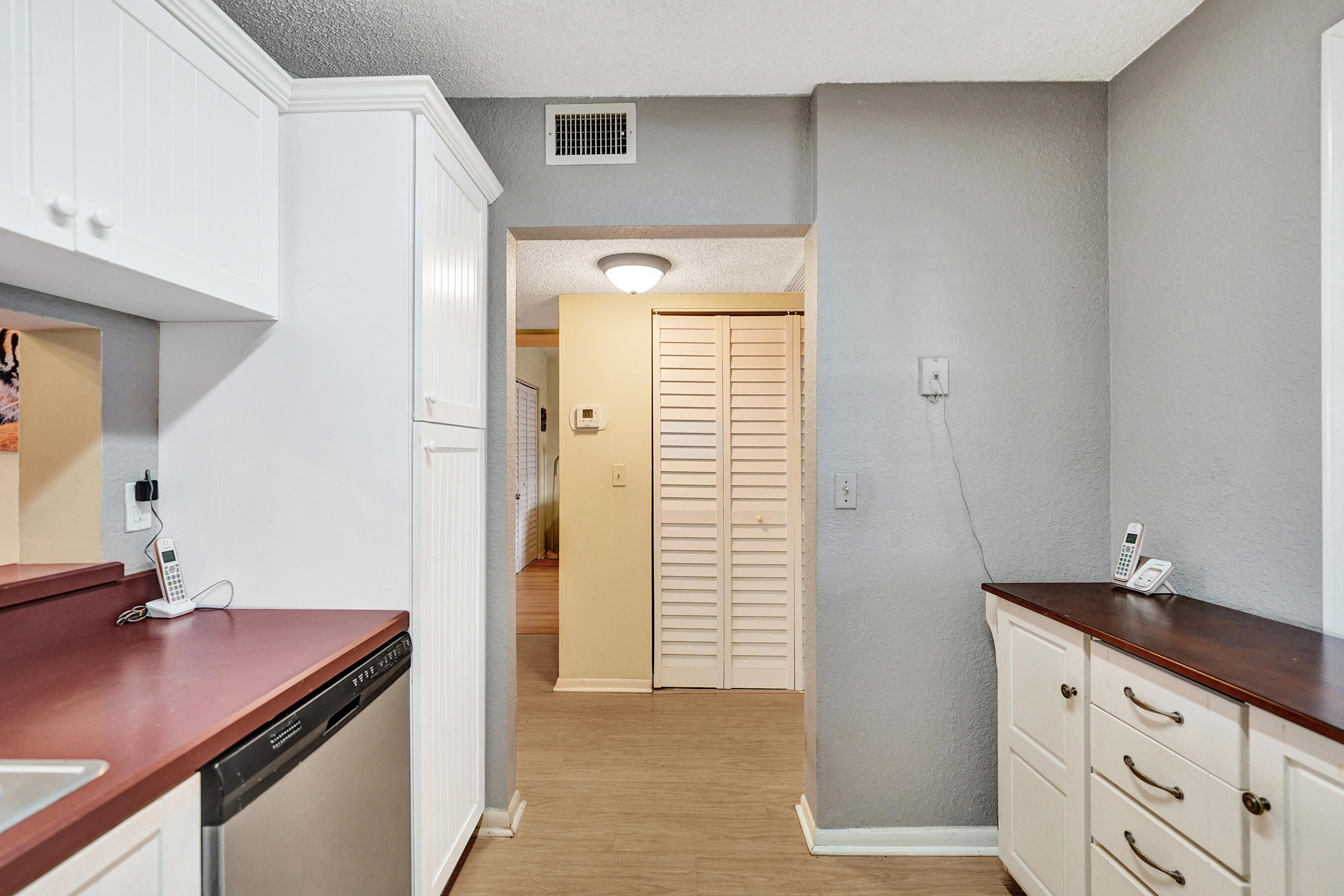 5531 Lakeside Drive 202 Property Photo 20