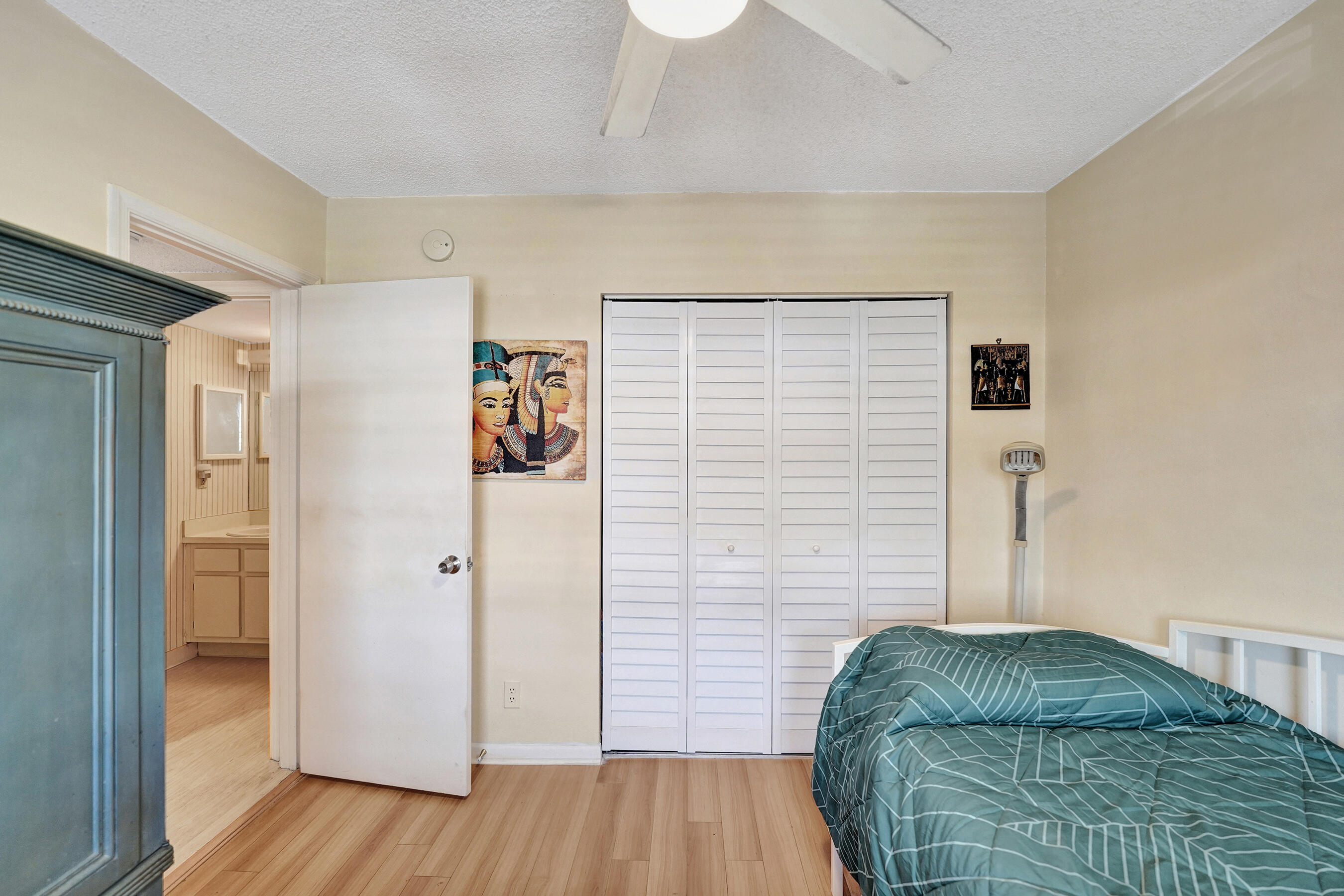 5531 Lakeside Drive 202 Property Photo 39