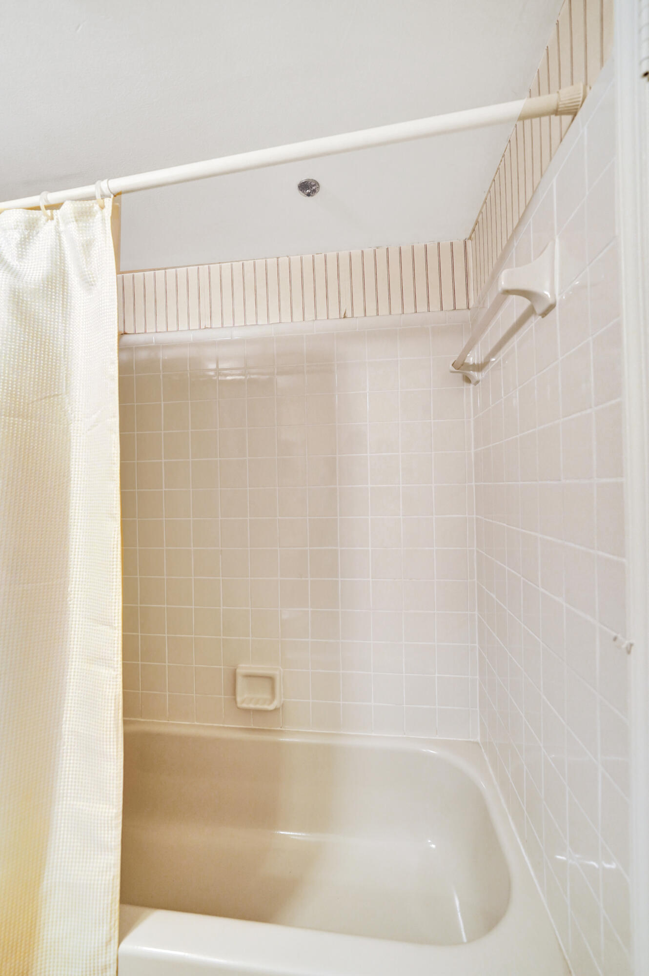 5531 Lakeside Drive 202 Property Photo 41