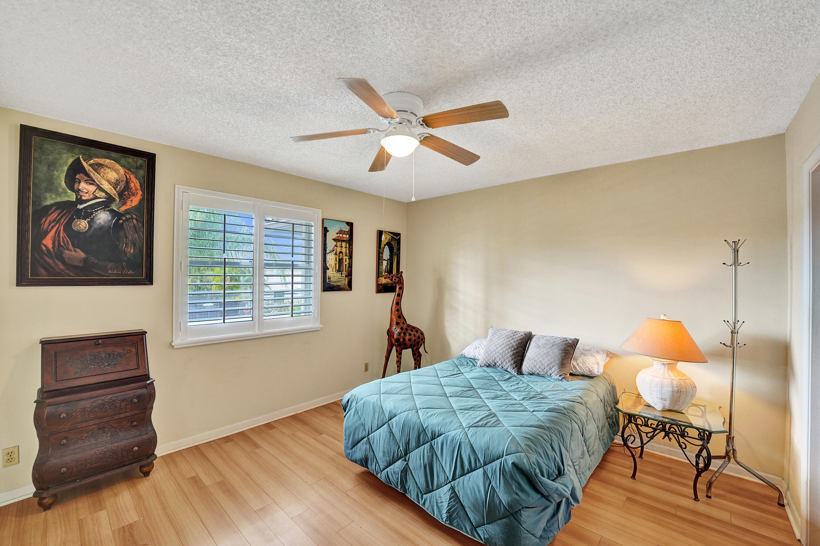 5531 Lakeside Drive 202 Property Photo 45