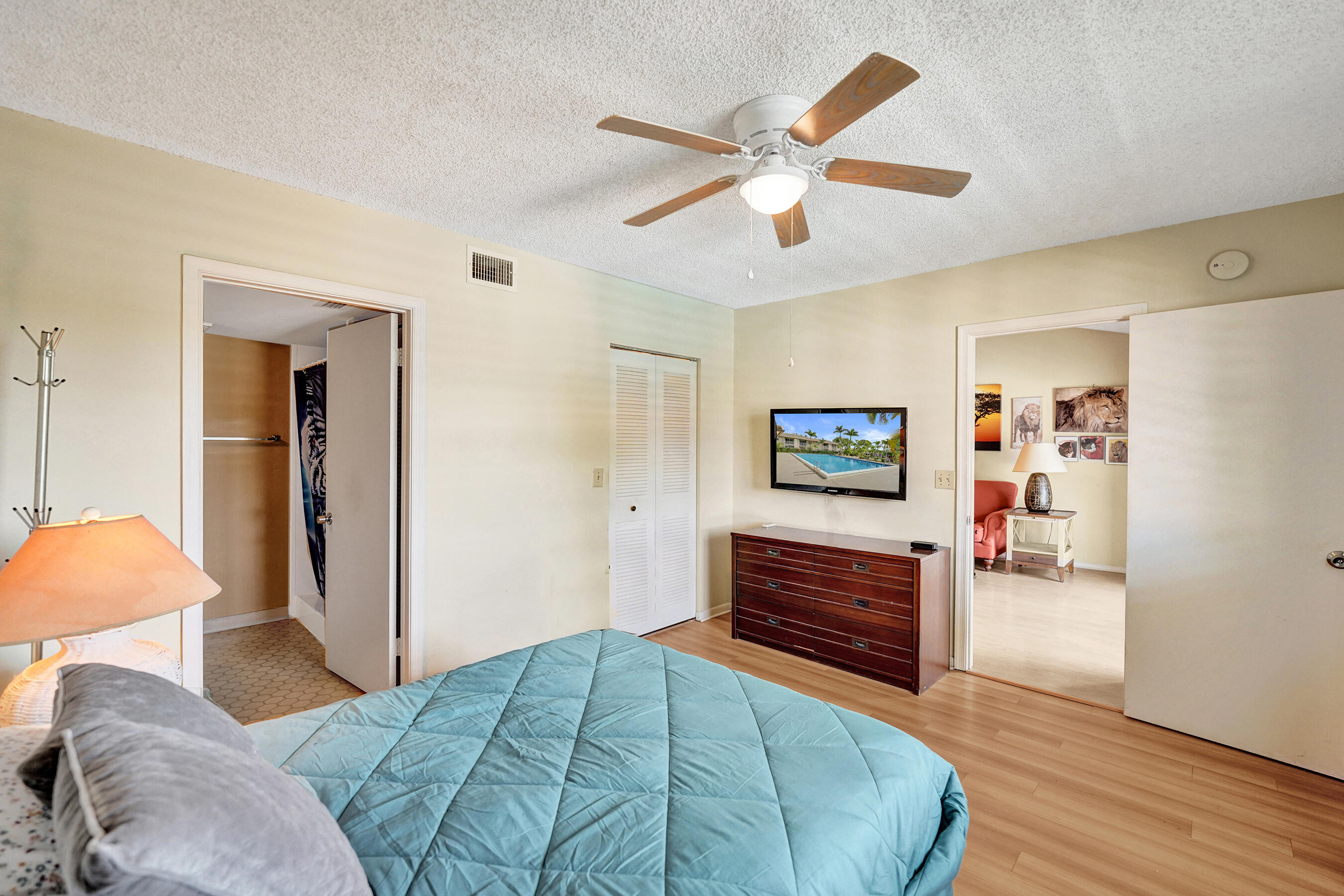 5531 Lakeside Drive 202 Property Photo 47