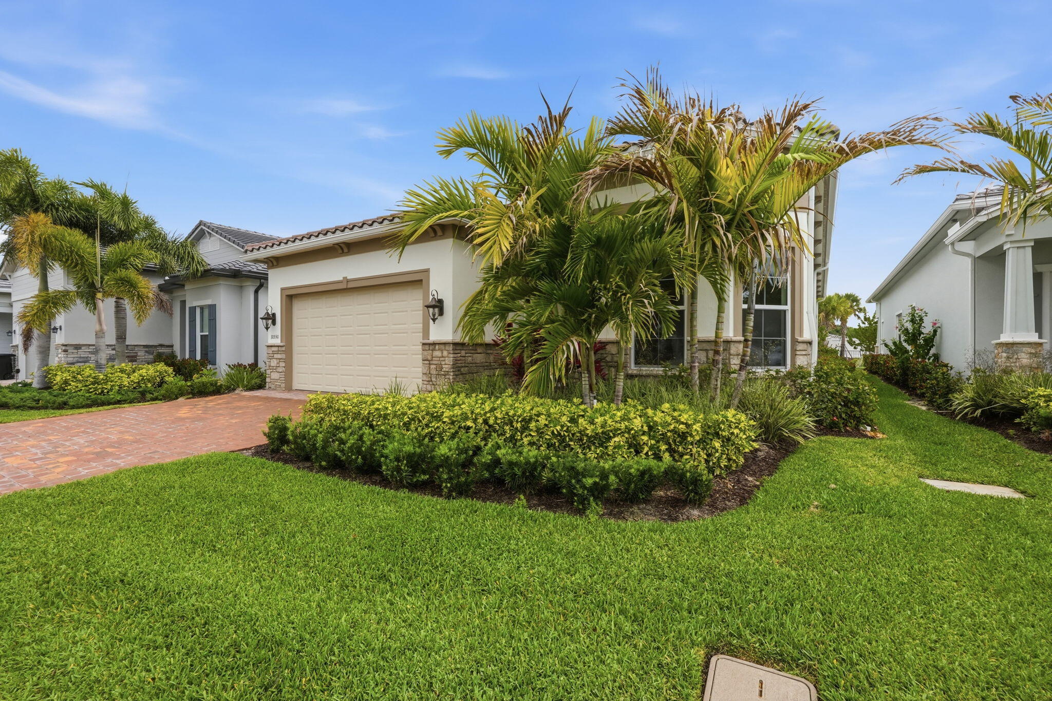 10550 Northbrook Circle Property Photo 5