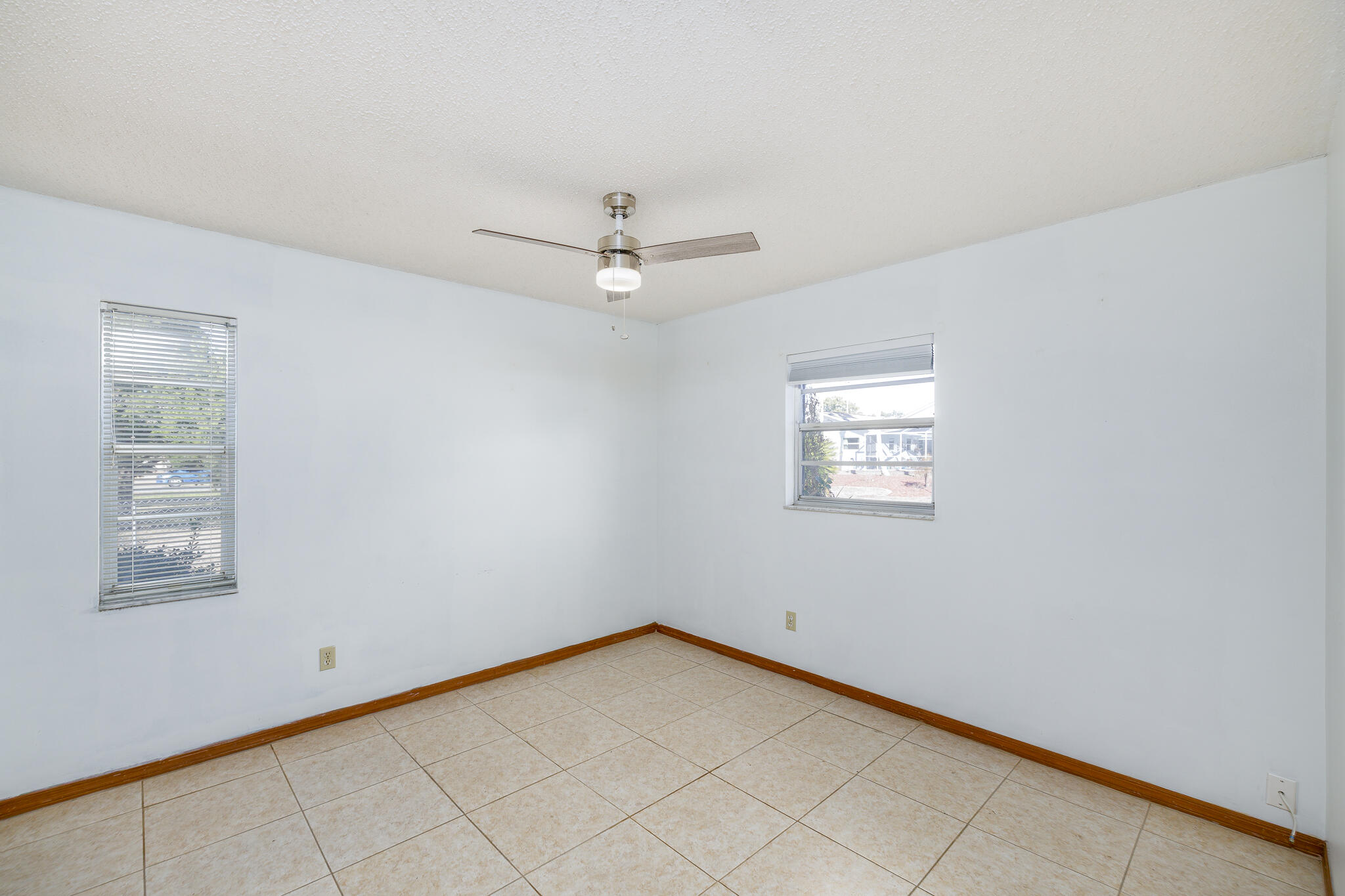 4262 S Centennial Avenue Property Photo 21