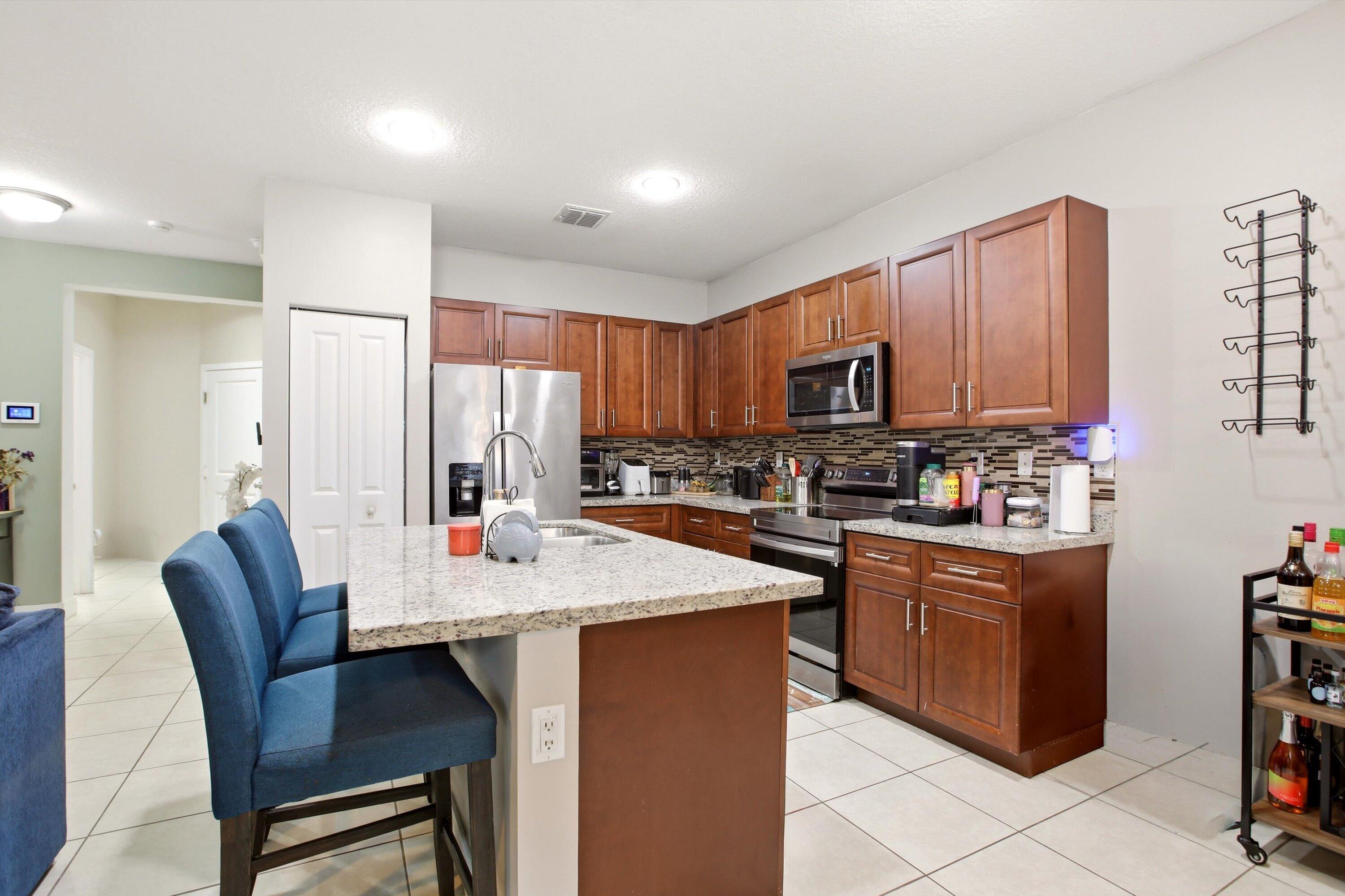 6026 Pine Tree Way 6026 Property Photo 8
