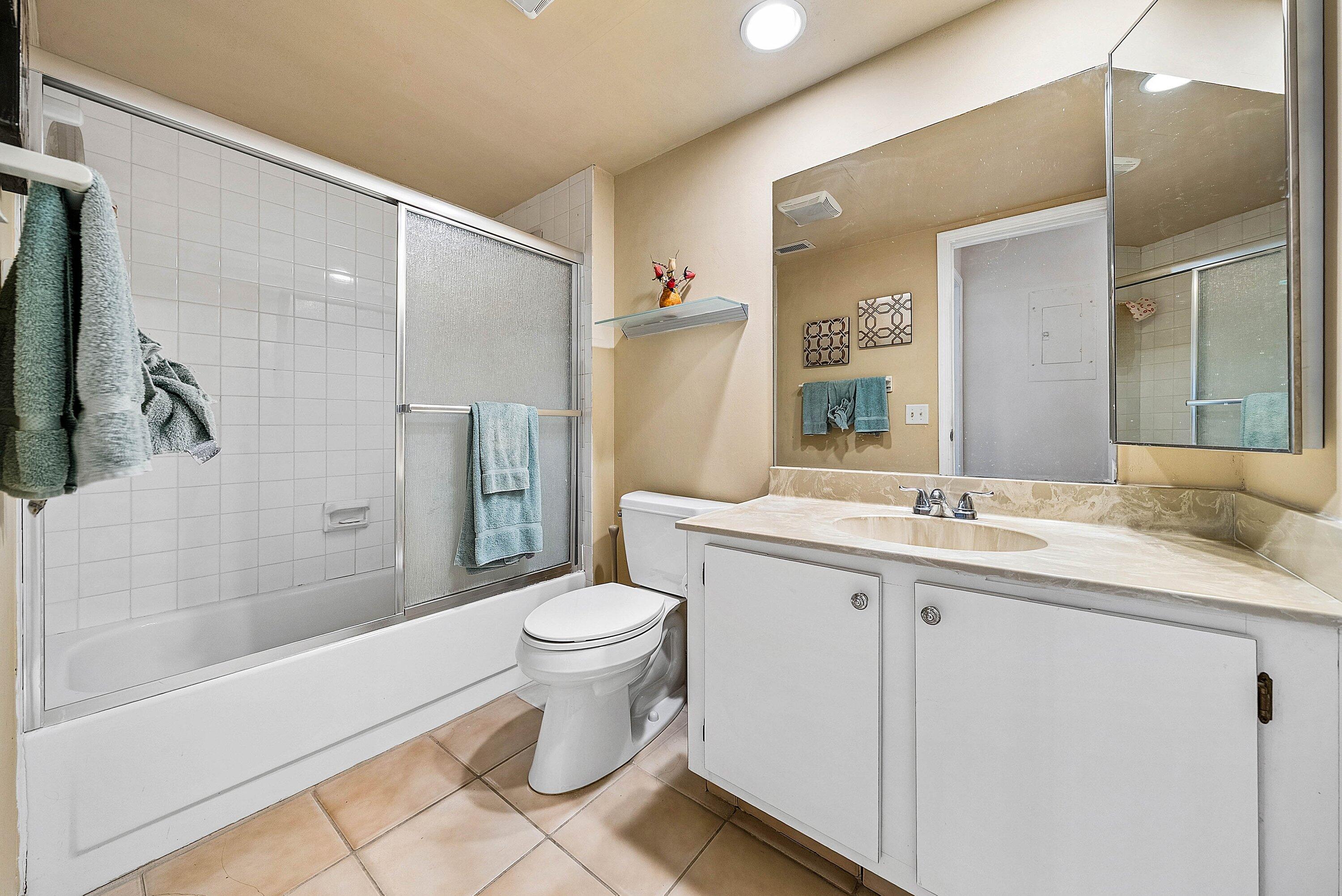 21875 Arriba Real 18b Property Photo 22