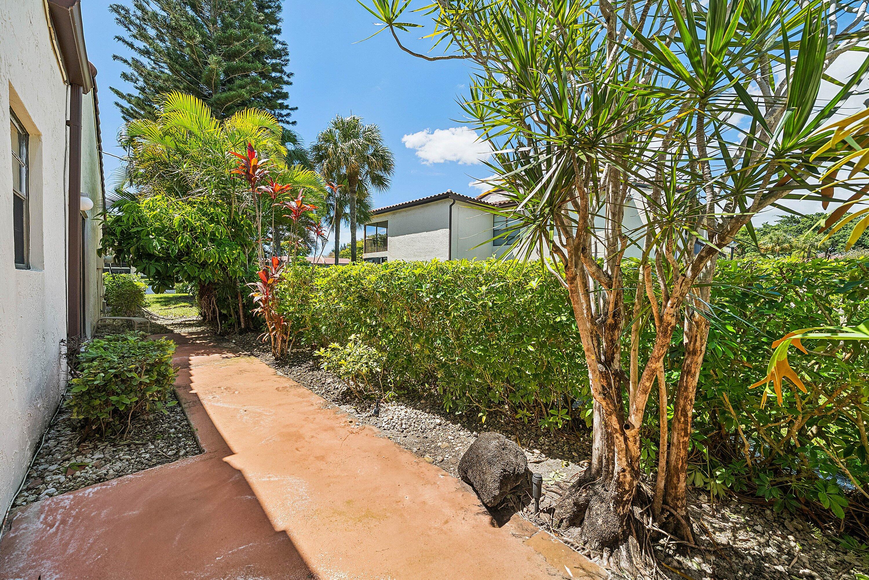 21875 Arriba Real 18b Property Photo 24