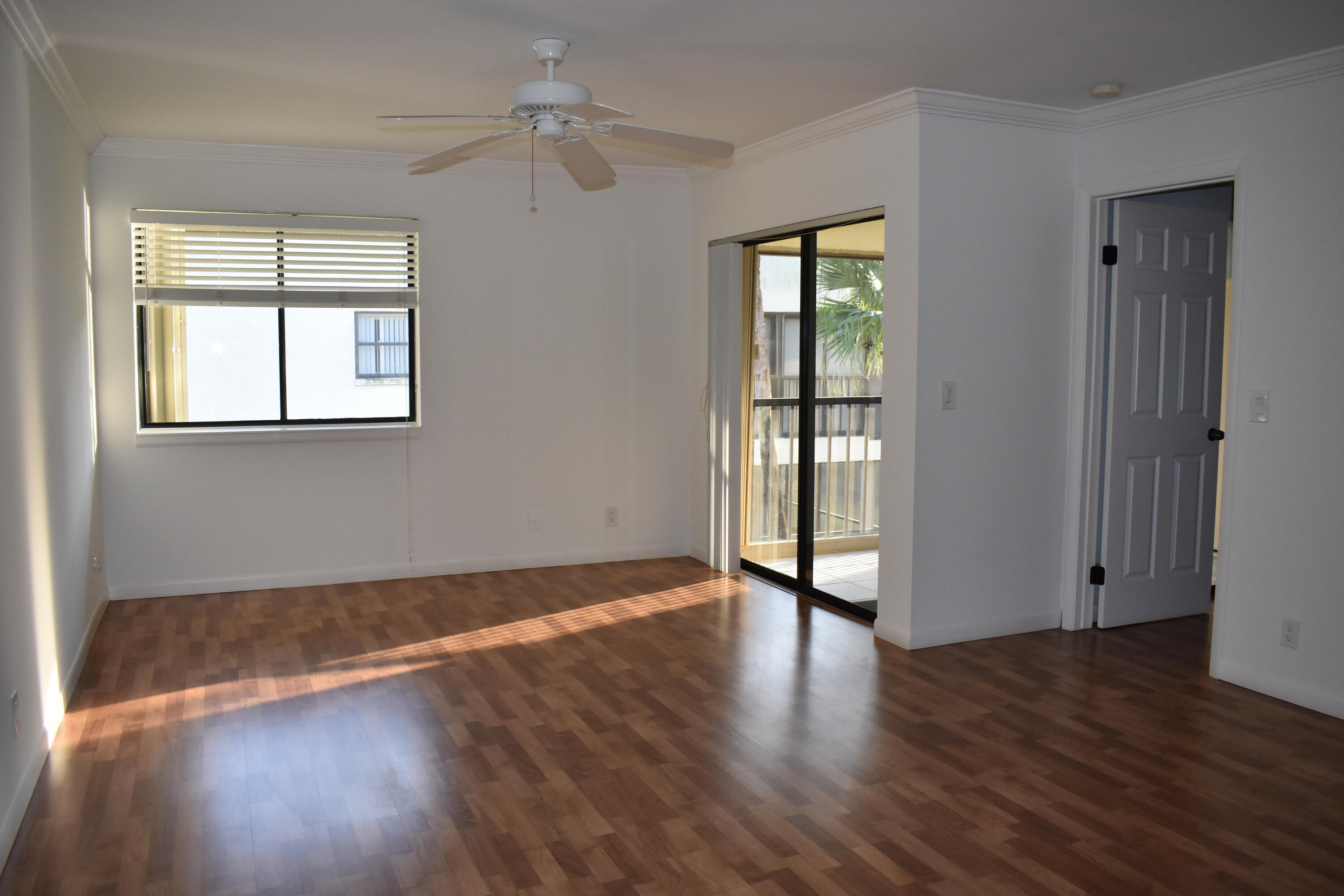 3374 Perimeter Drive Property Photo 3