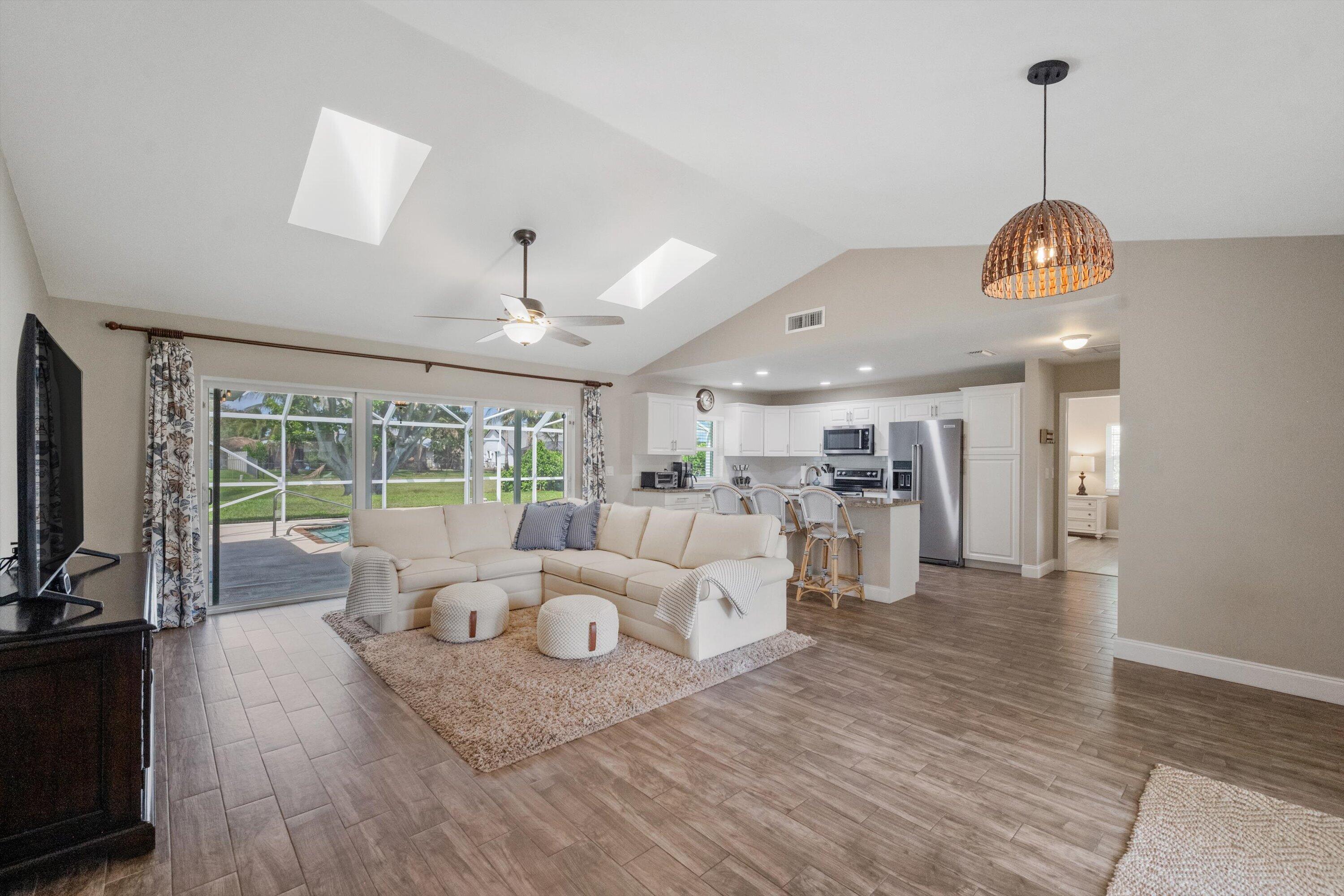 14160 Aster Avenue Property Photo 7