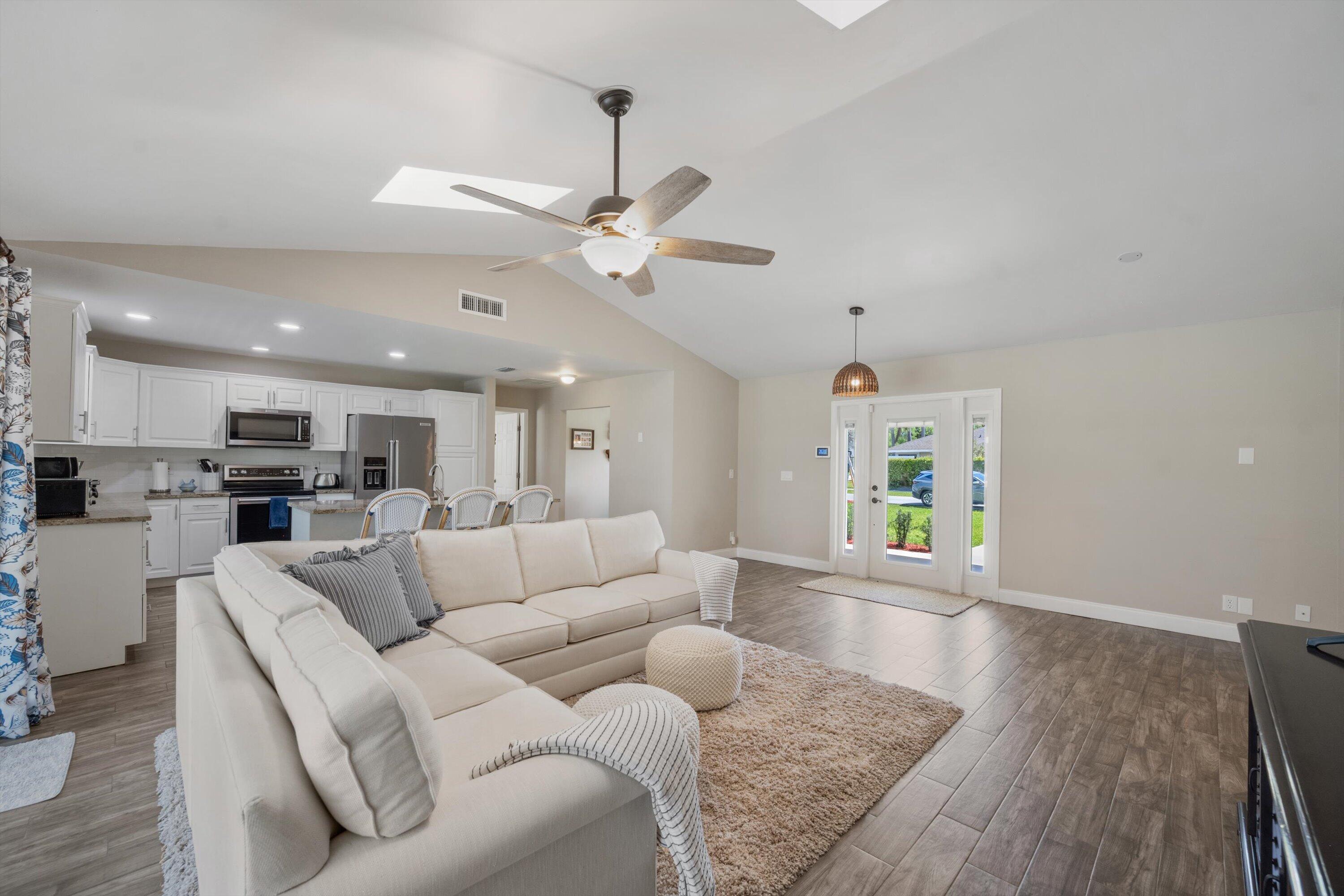 14160 Aster Avenue Property Photo 10