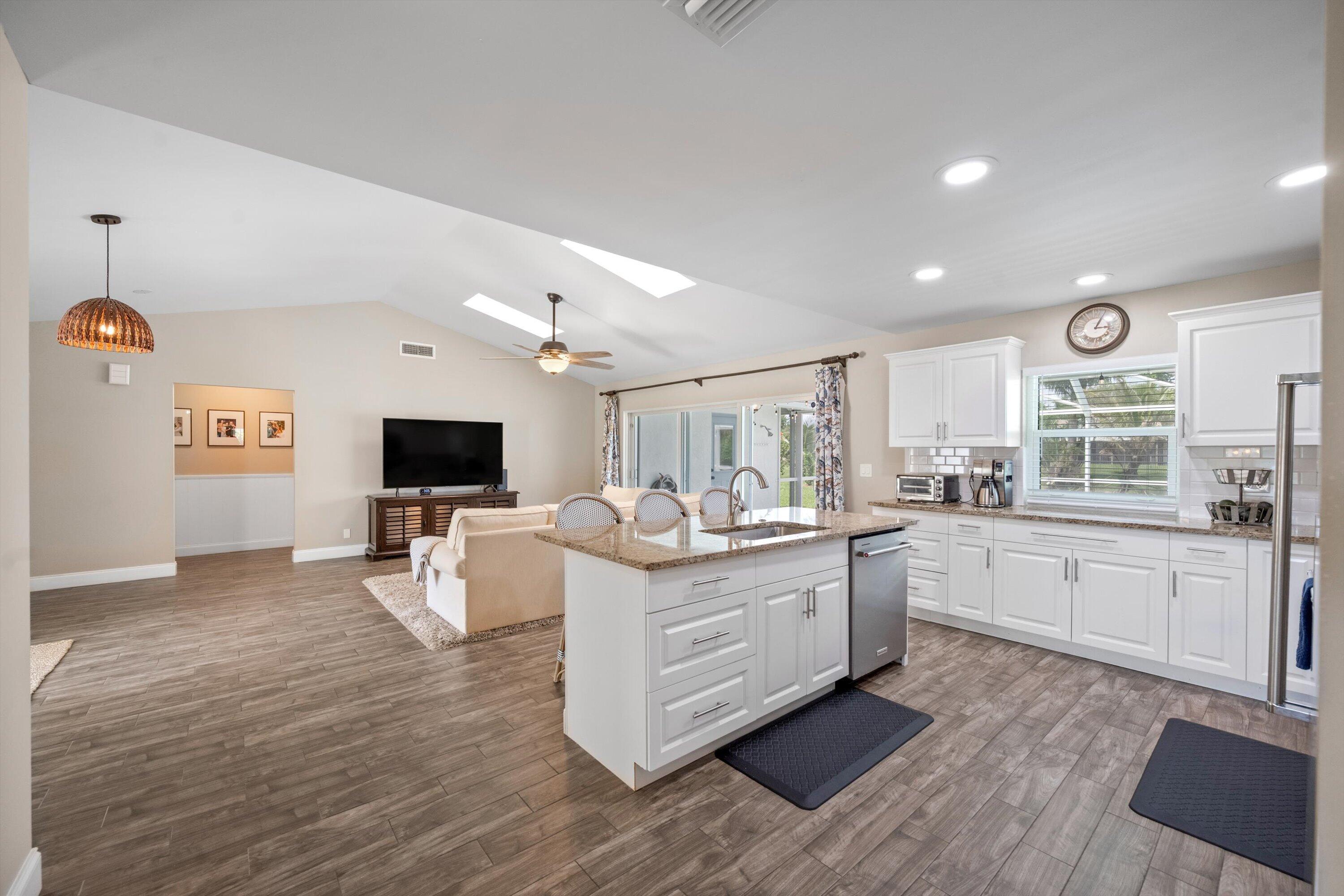 14160 Aster Avenue Property Photo 11