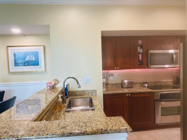 975 Nw Flagler Avenue 403 Property Photo 5