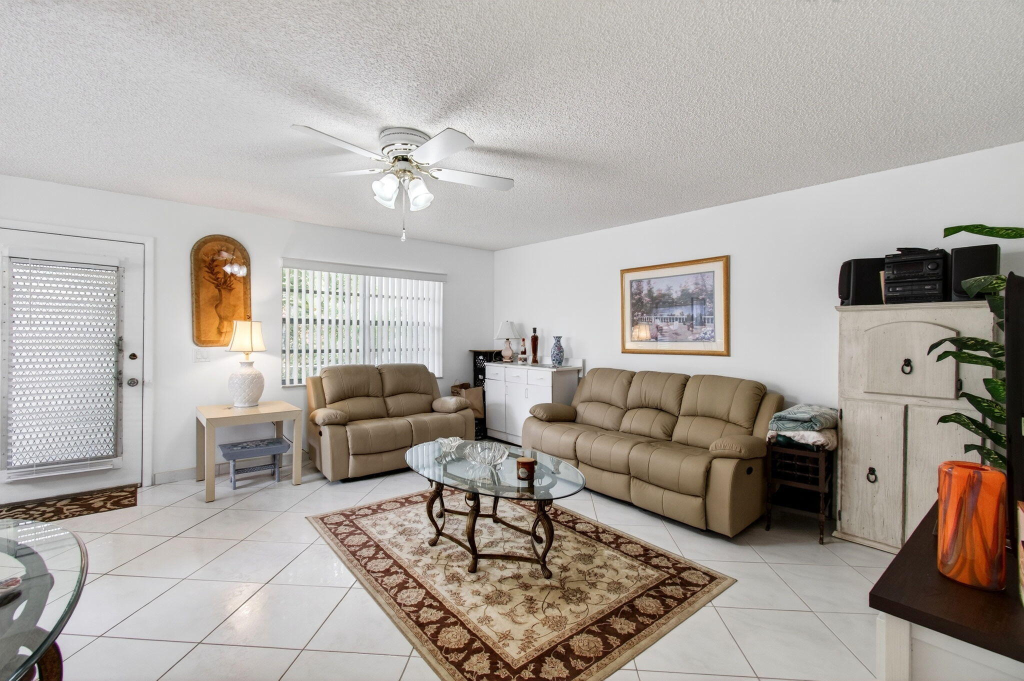 190 Piedmont D Property Photo 6