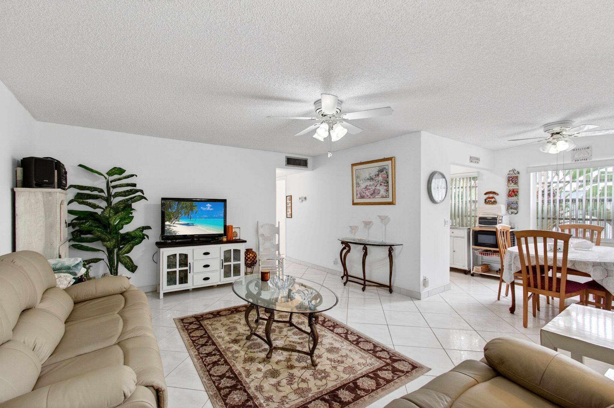 190 Piedmont D Property Photo 8