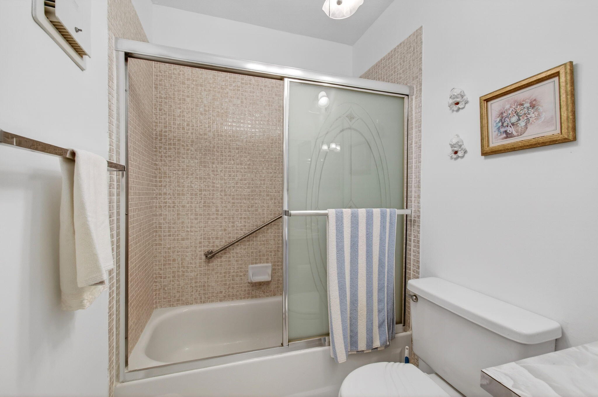 190 Piedmont D Property Photo 24