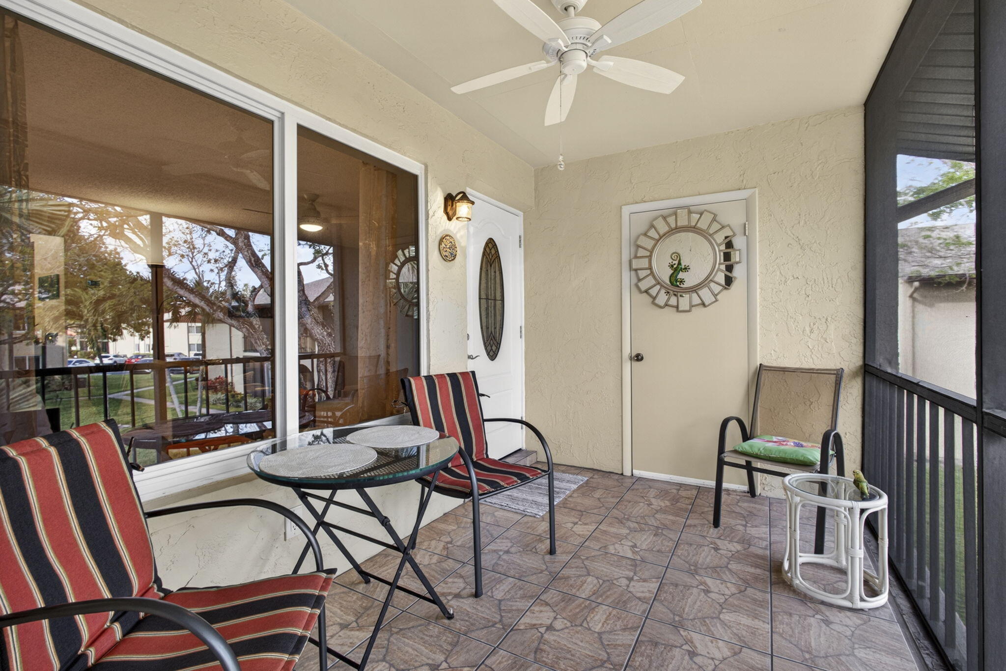 301 Pine Ridge Circle B-2 Property Photo 4