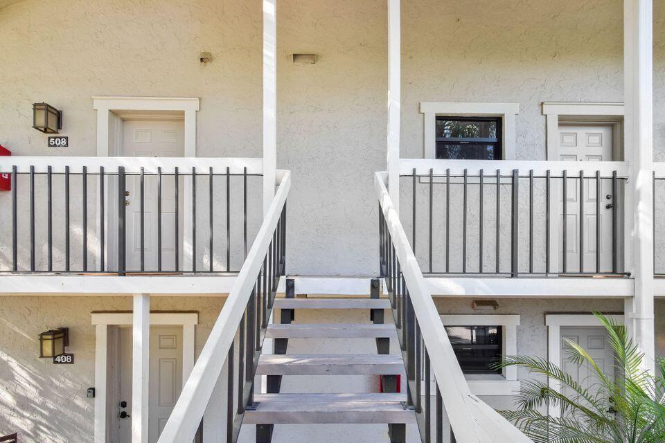 11863 Wimbledon Circle 509 Property Photo 1