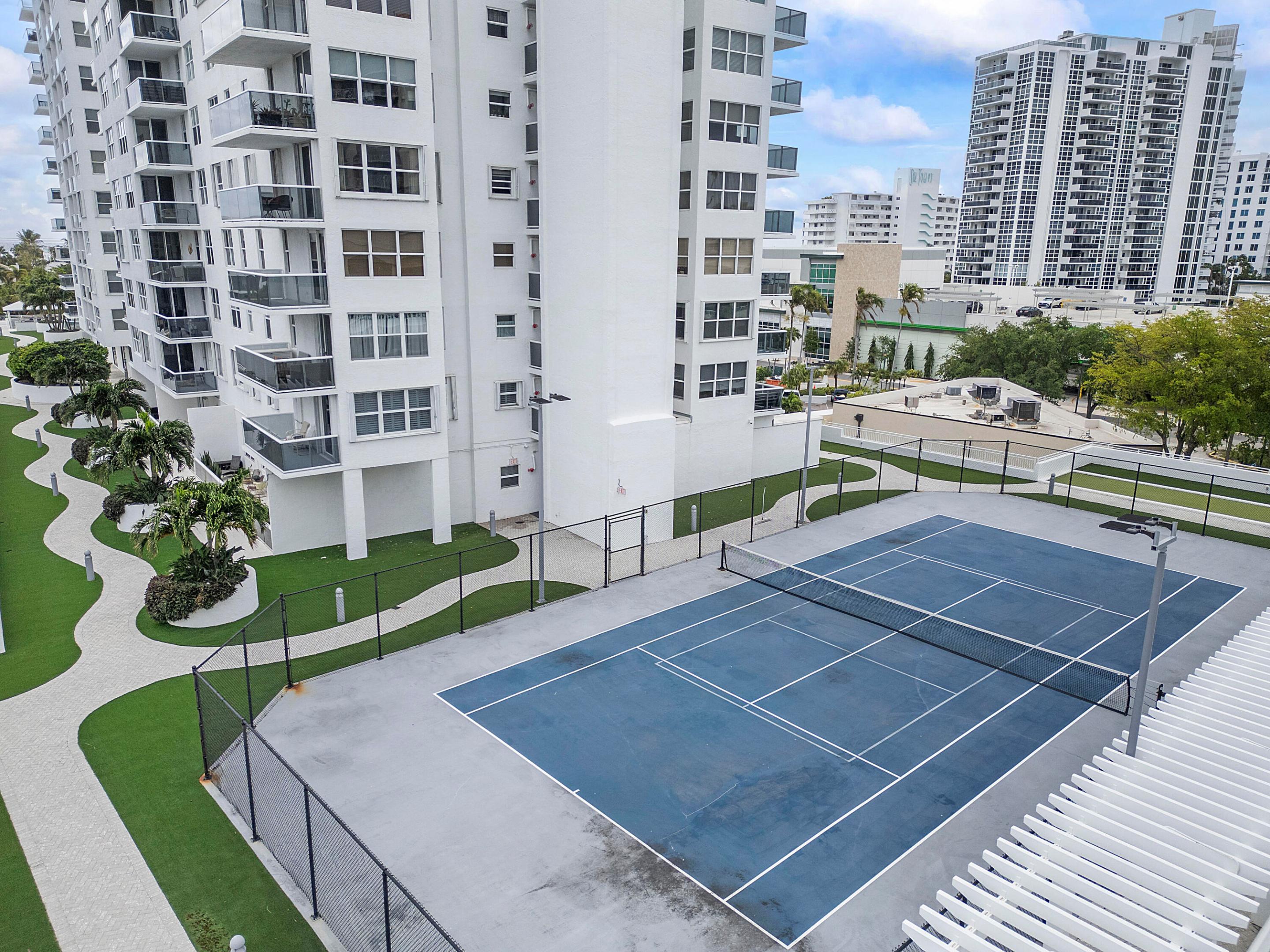 3015 N Ocean Boulevard 19f Property Photo 35
